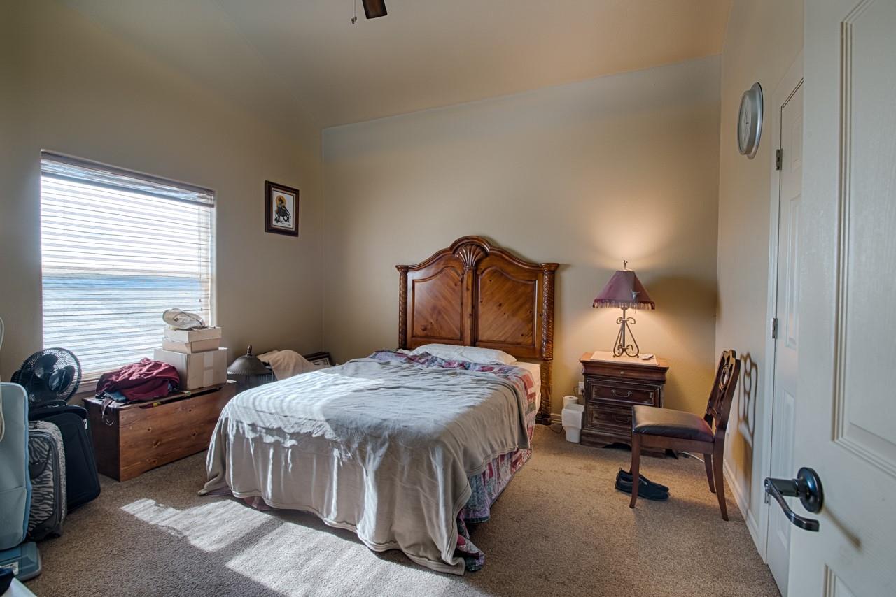 421 Chimney Cove Dr, Marble Falls, TX 78654