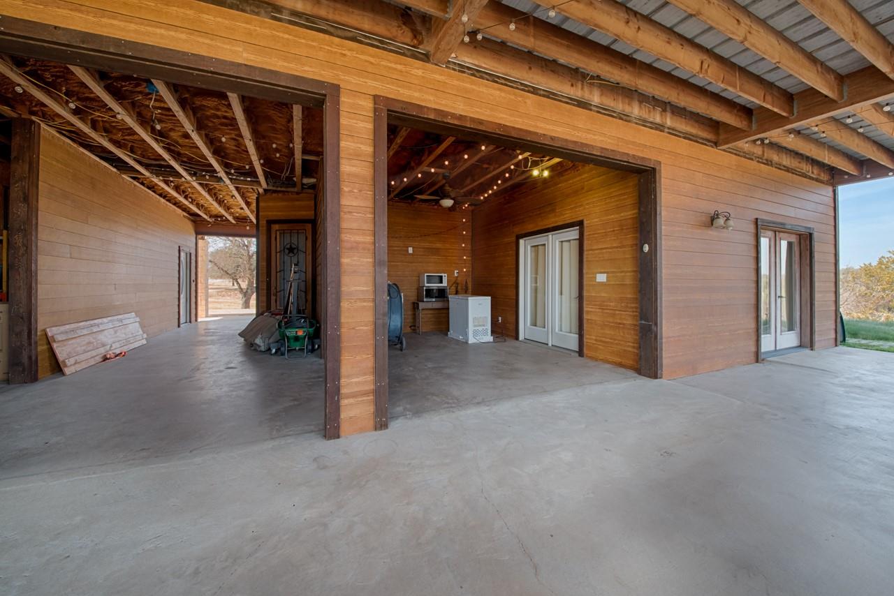 421 Chimney Cove Dr, Marble Falls, TX 78654