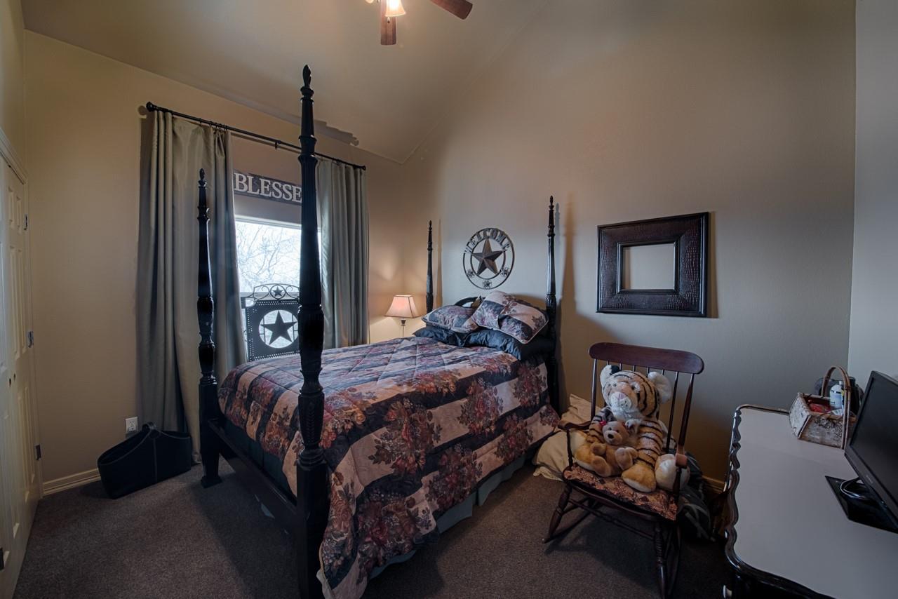 421 Chimney Cove Dr, Marble Falls, TX 78654