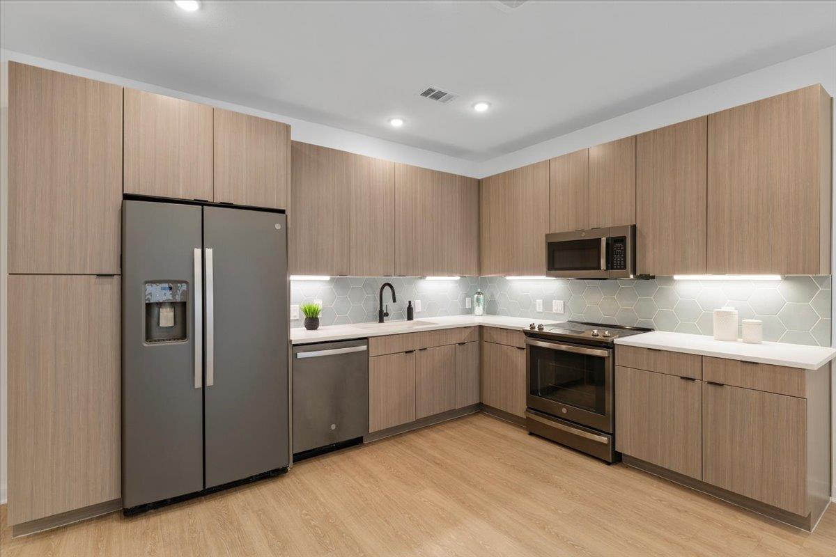 4802 S Congress Ave # 113, Austin, TX 78745