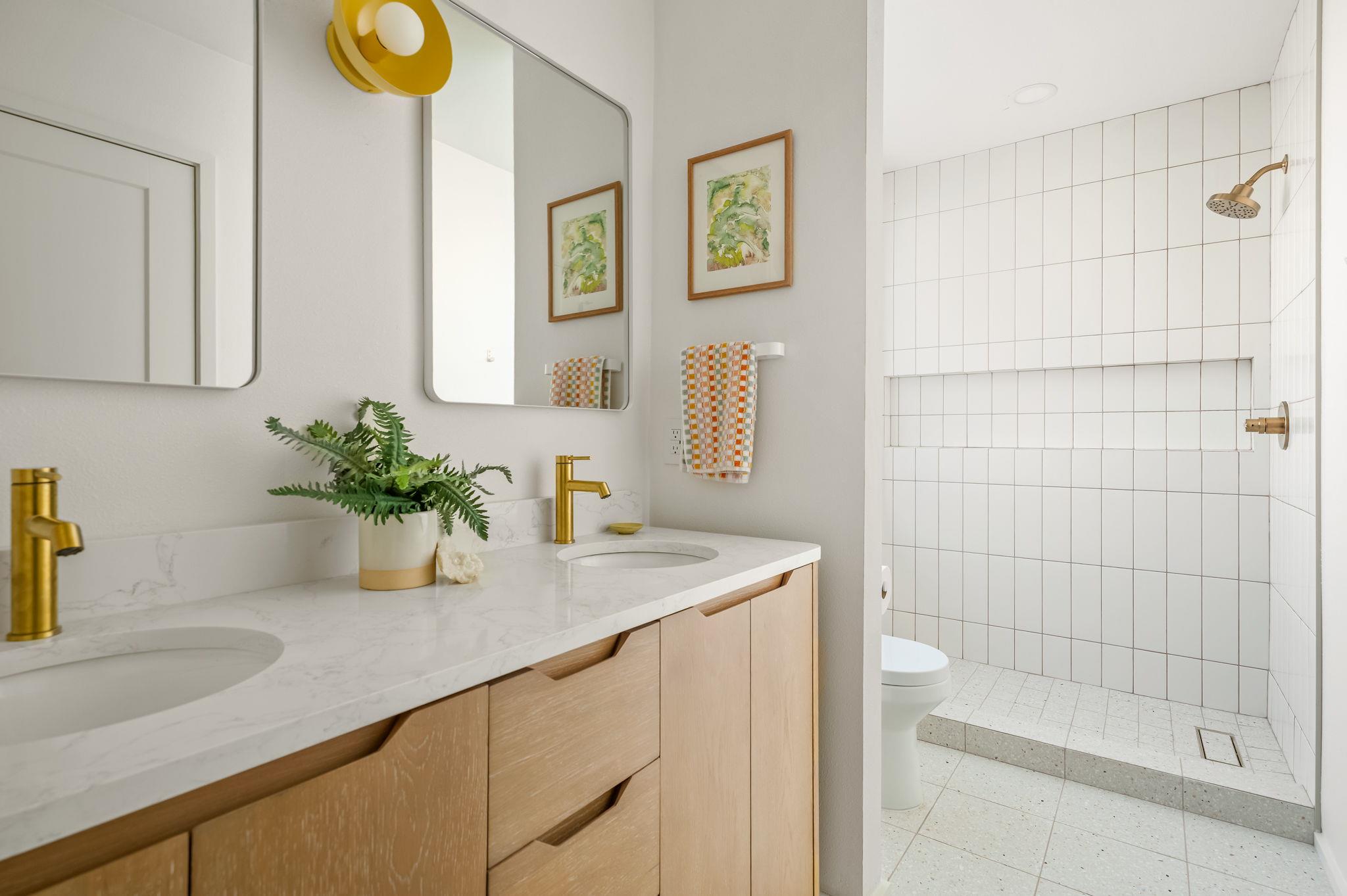 2907 Pinecrest Dr, Austin, TX 78757