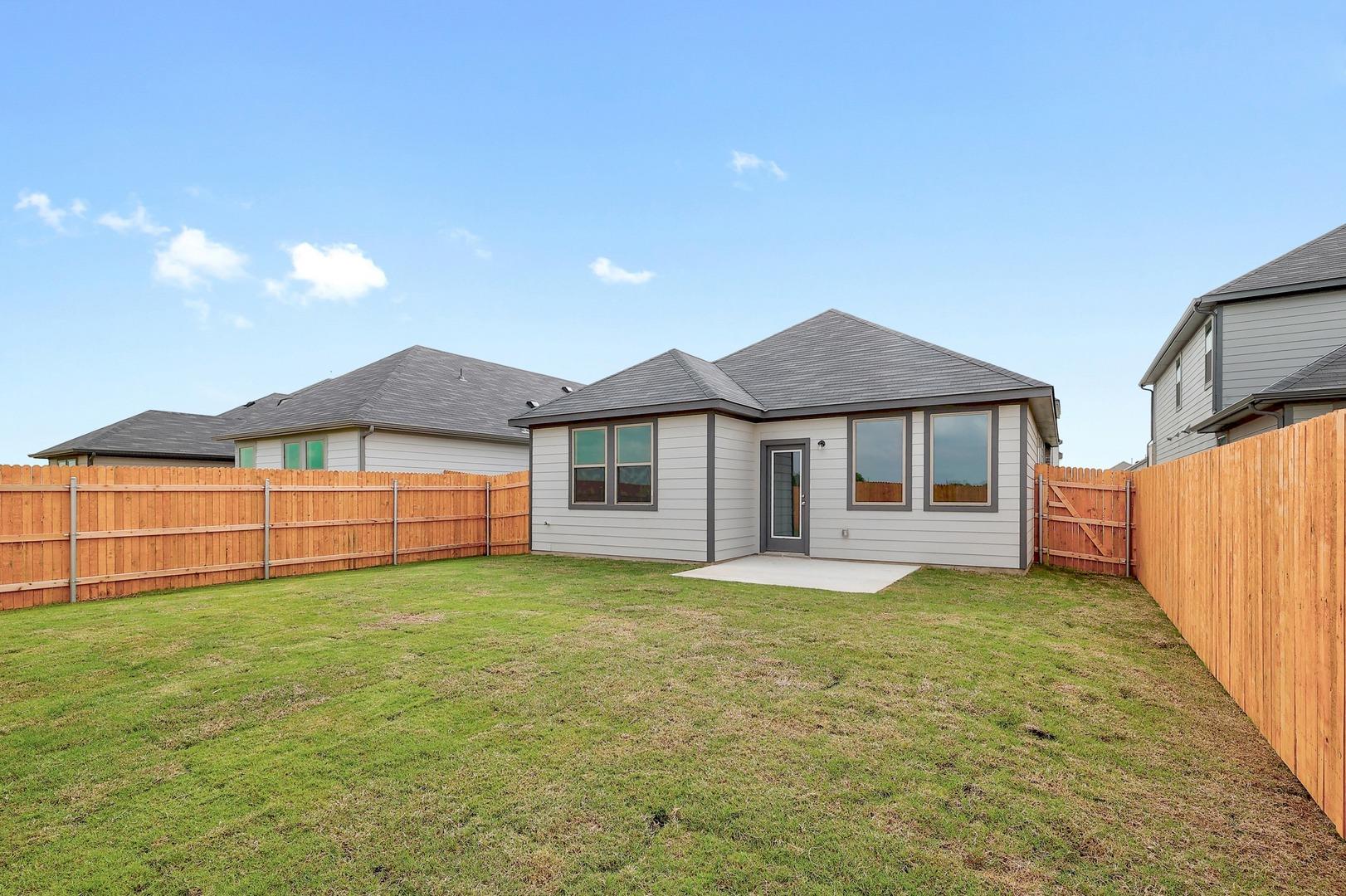 441 Lucky Ave, Elgin, TX 78621