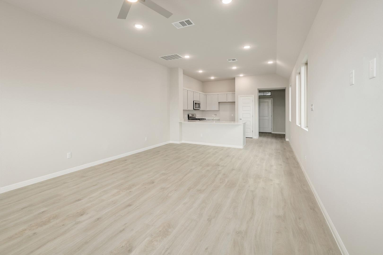 441 Lucky Ave, Elgin, TX 78621