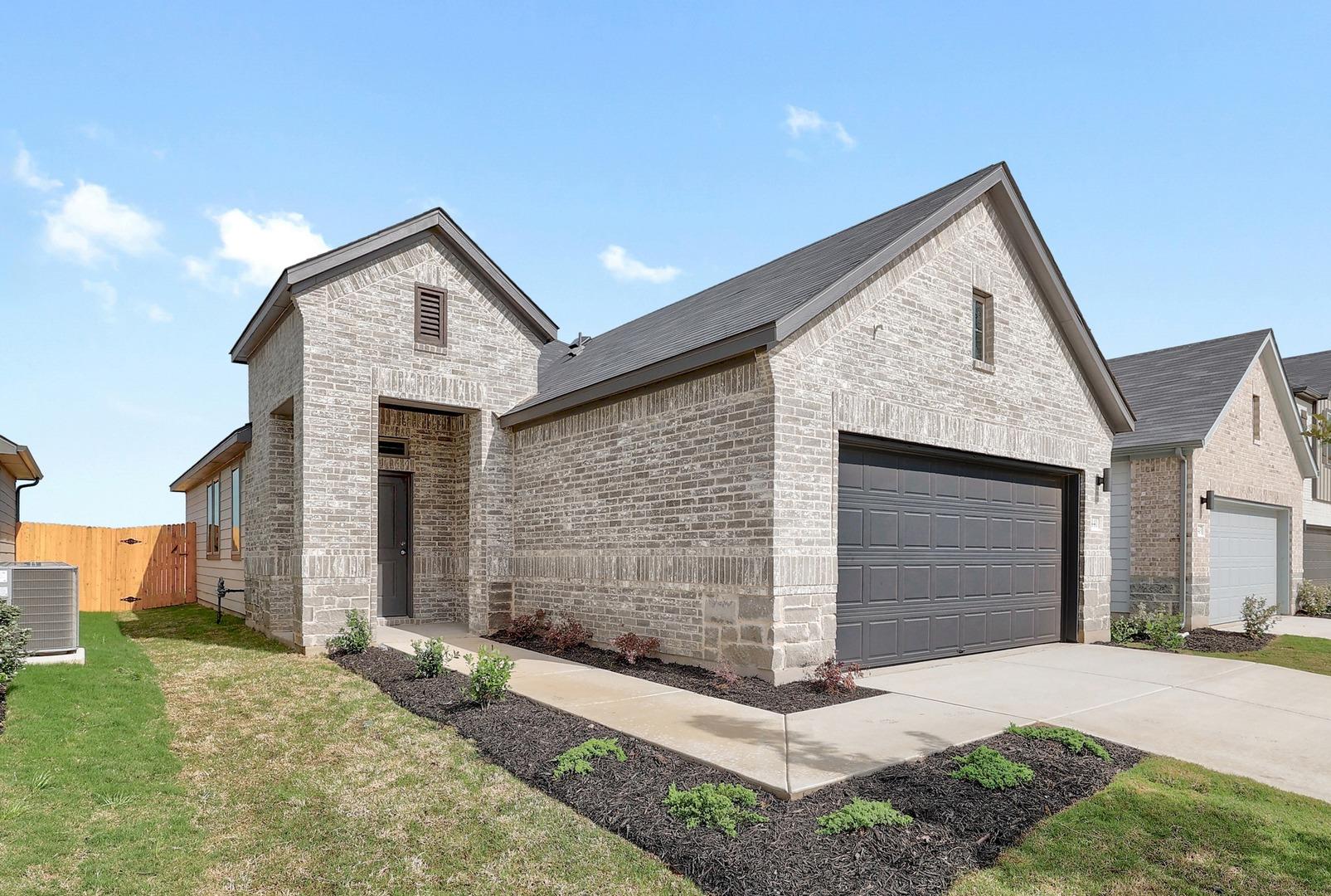 441 Lucky Ave, Elgin, TX 78621