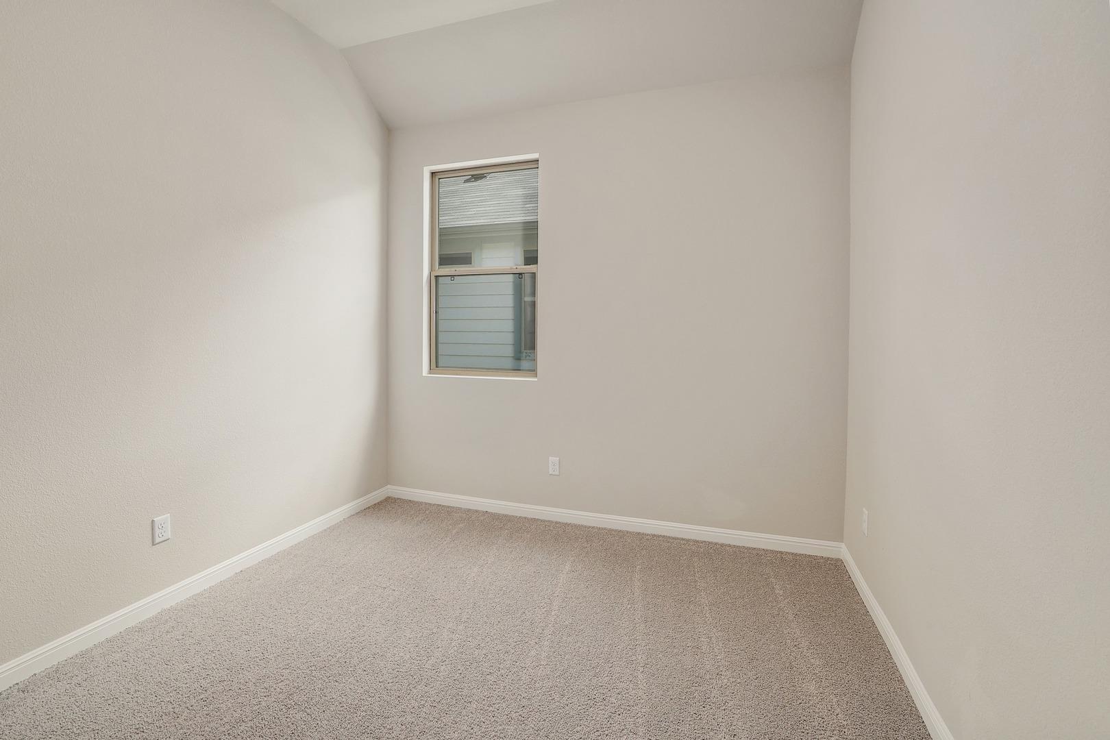 441 Lucky Ave, Elgin, TX 78621