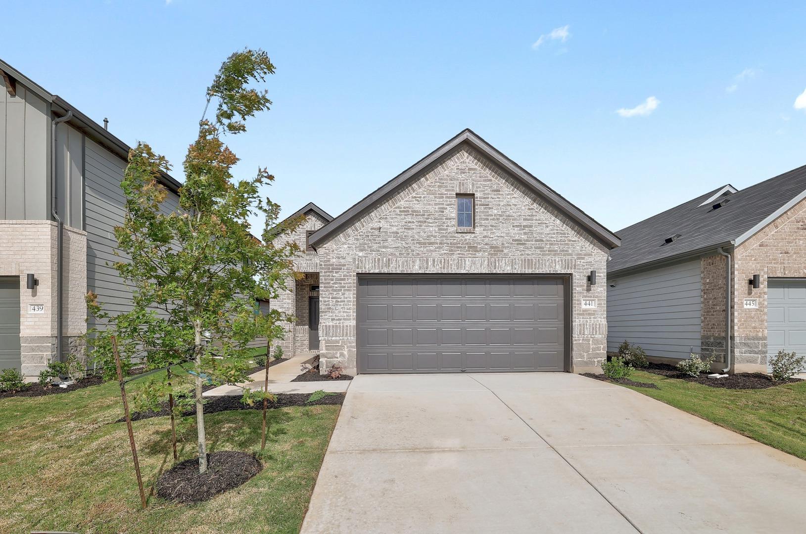 441 Lucky Ave, Elgin, TX 78621