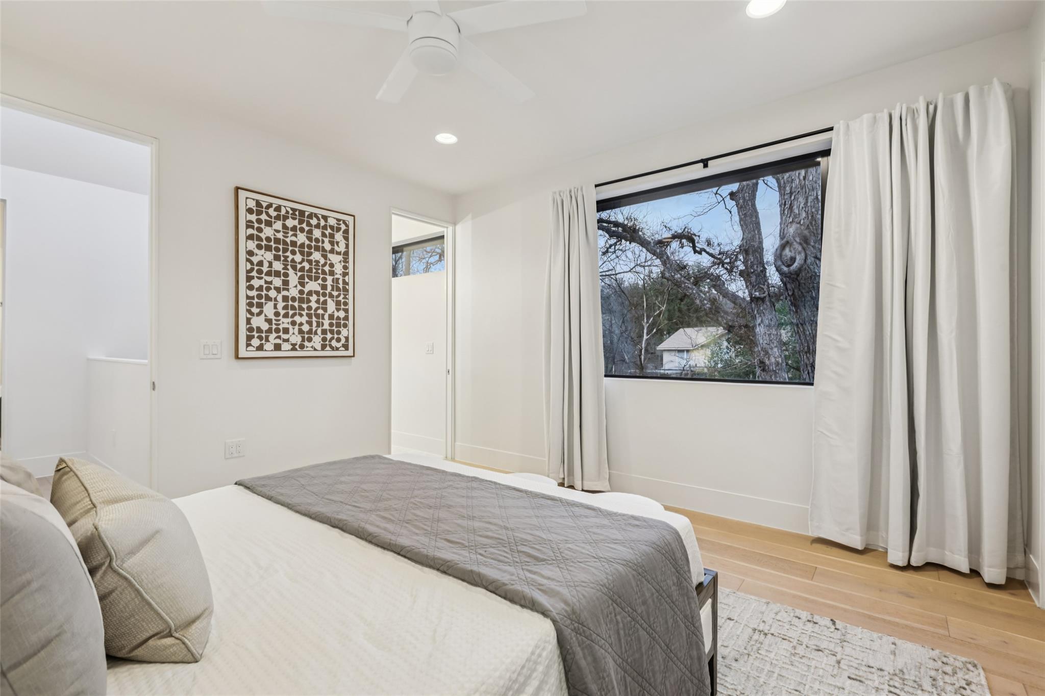 1114 Mariposa Dr # B, Austin, TX 78704