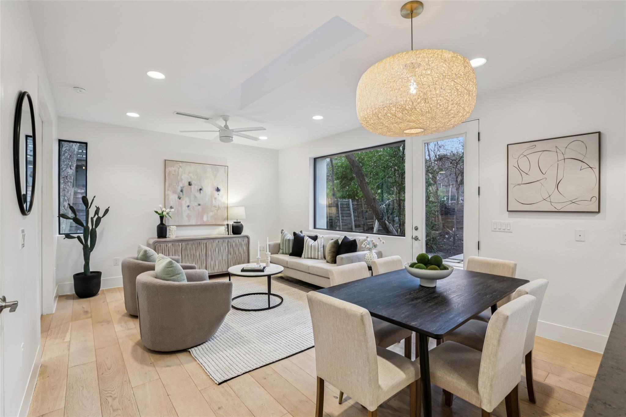 1114 Mariposa Dr # B, Austin, TX 78704