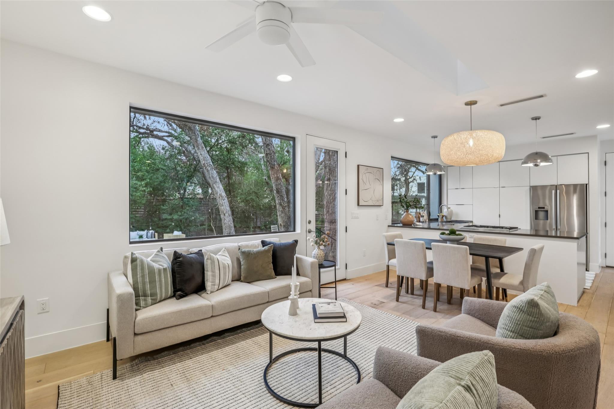 1114 Mariposa Dr # B, Austin, TX 78704