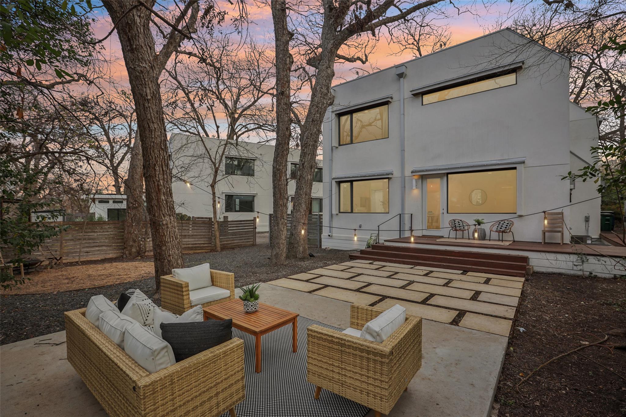 1114 Mariposa Dr # B, Austin, TX 78704