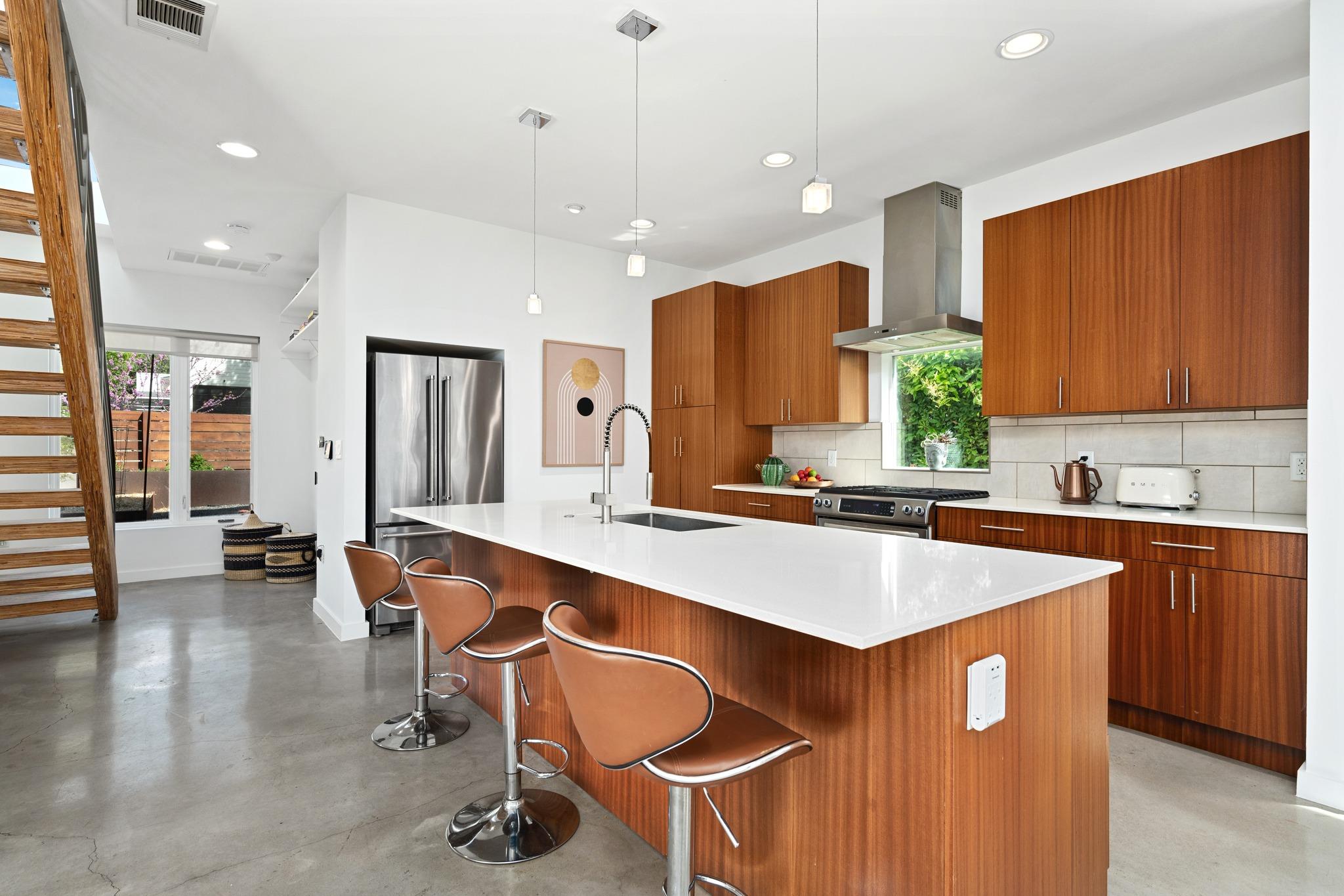 1903 E 17th St # A, Austin, TX 78702