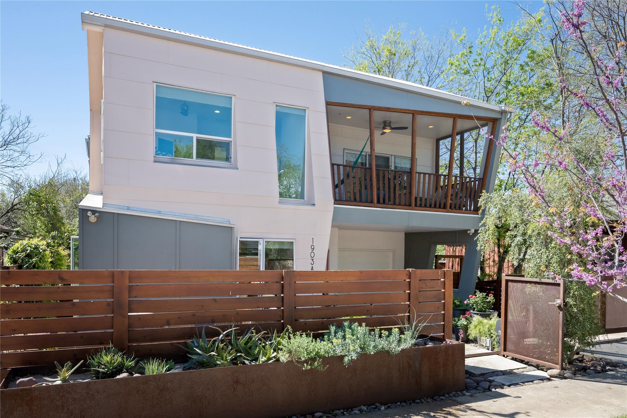 1903 E 17th St # A, Austin, TX 78702