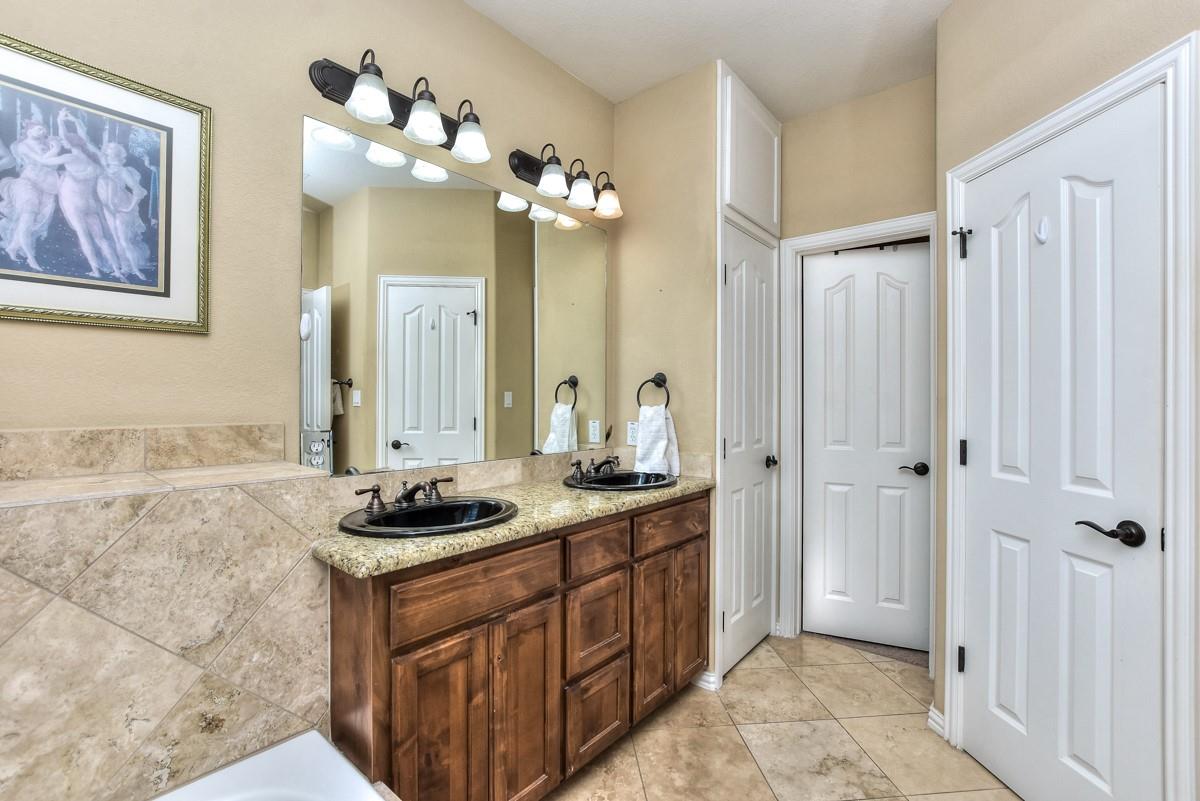 30617 Chi Chi Dr, Georgetown, TX 78628