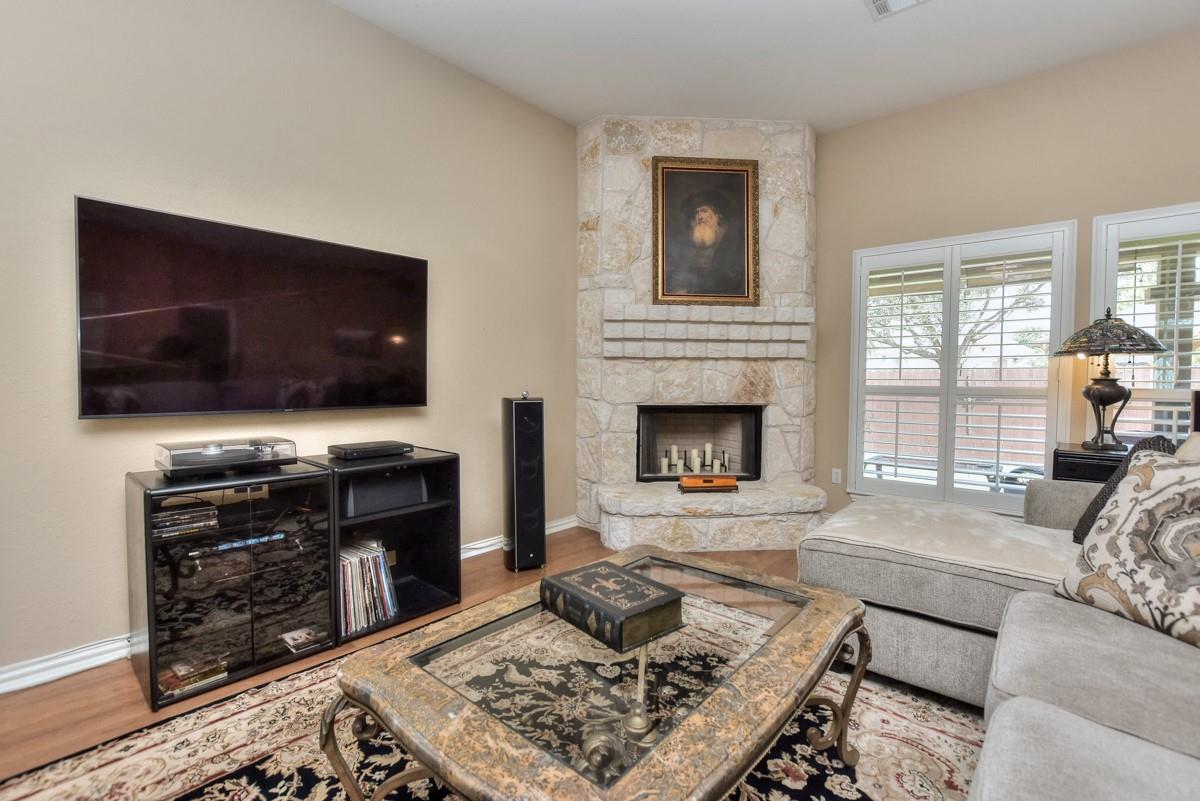 30617 Chi Chi Dr, Georgetown, TX 78628