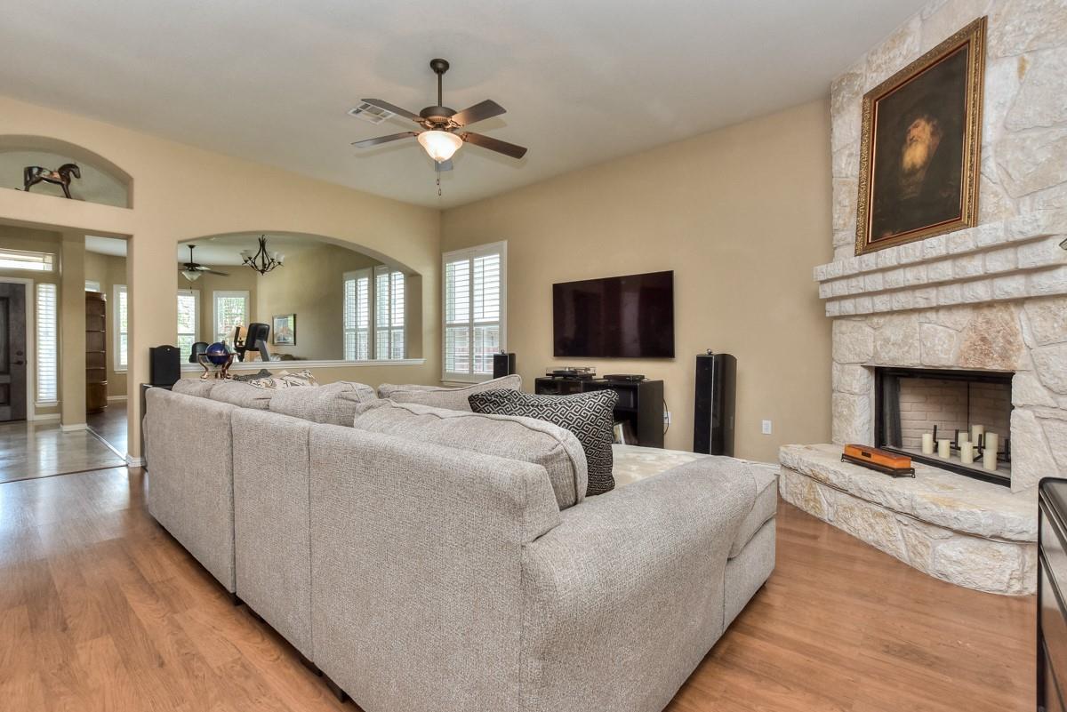 30617 Chi Chi Dr, Georgetown, TX 78628