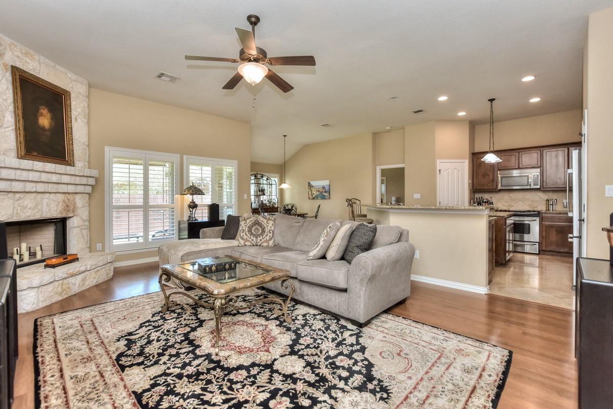 30617 Chi Chi Dr, Georgetown, TX 78628