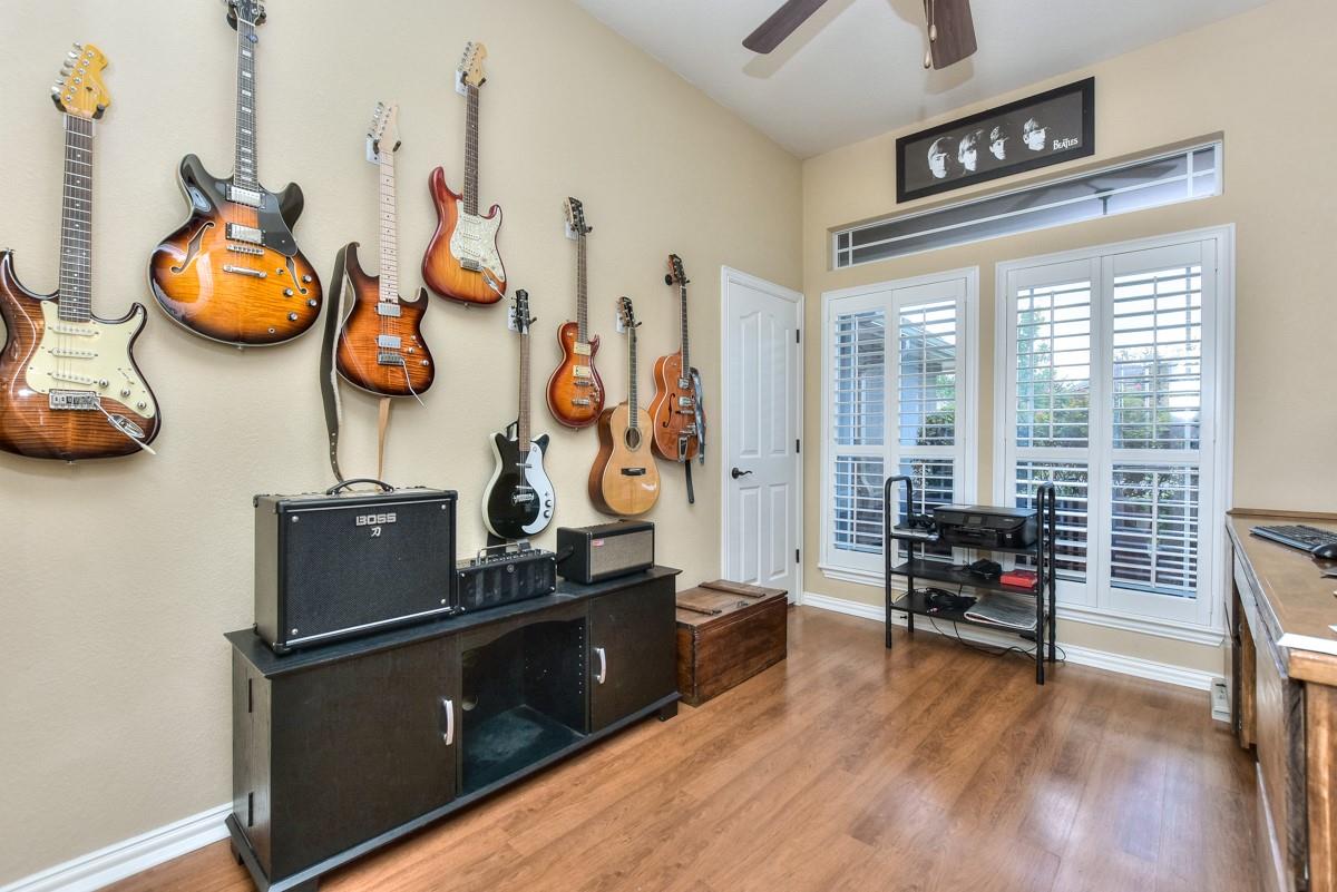 30617 Chi Chi Dr, Georgetown, TX 78628