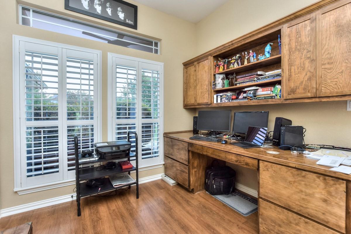 30617 Chi Chi Dr, Georgetown, TX 78628