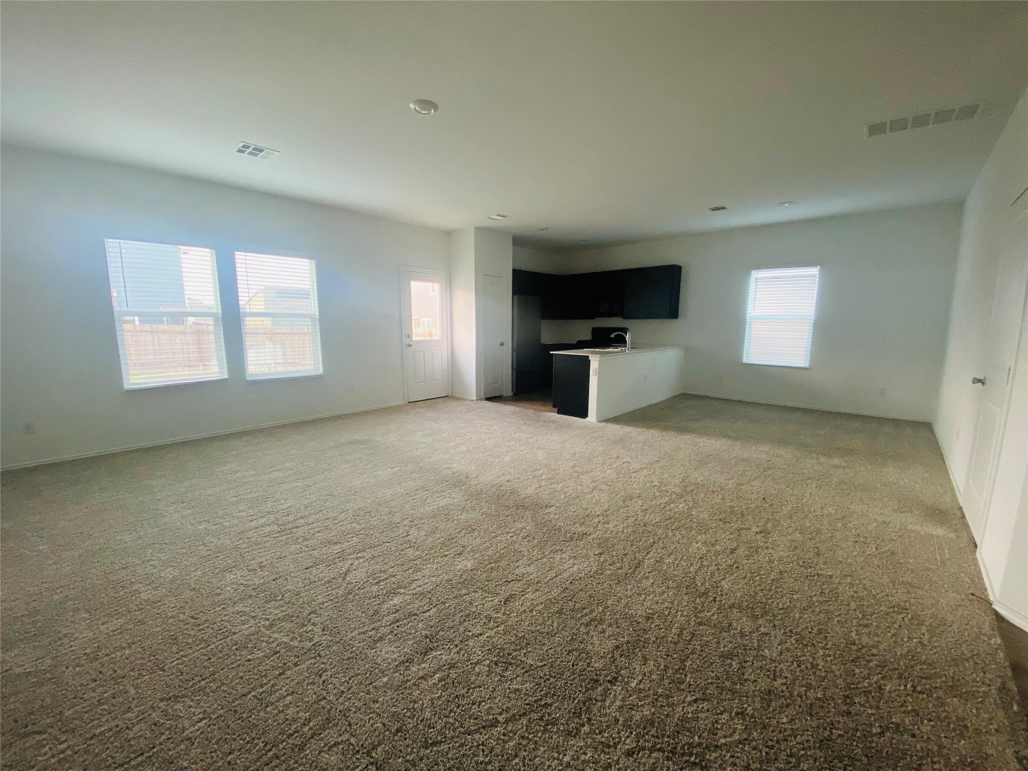 385 Amber Gln, Maxwell, TX 78656