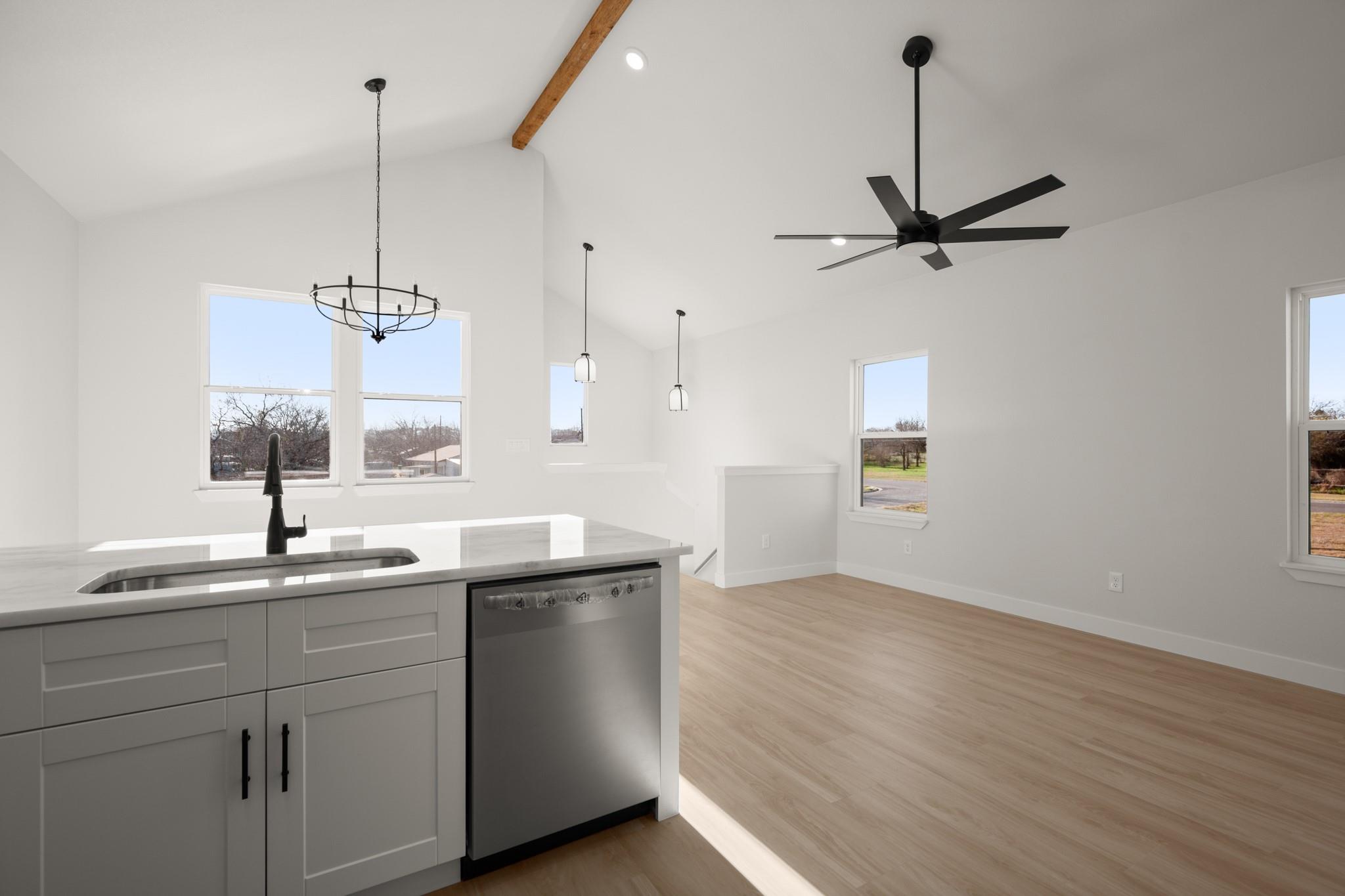 306 S Avenue P Ave # A, Marble Falls, TX 78654