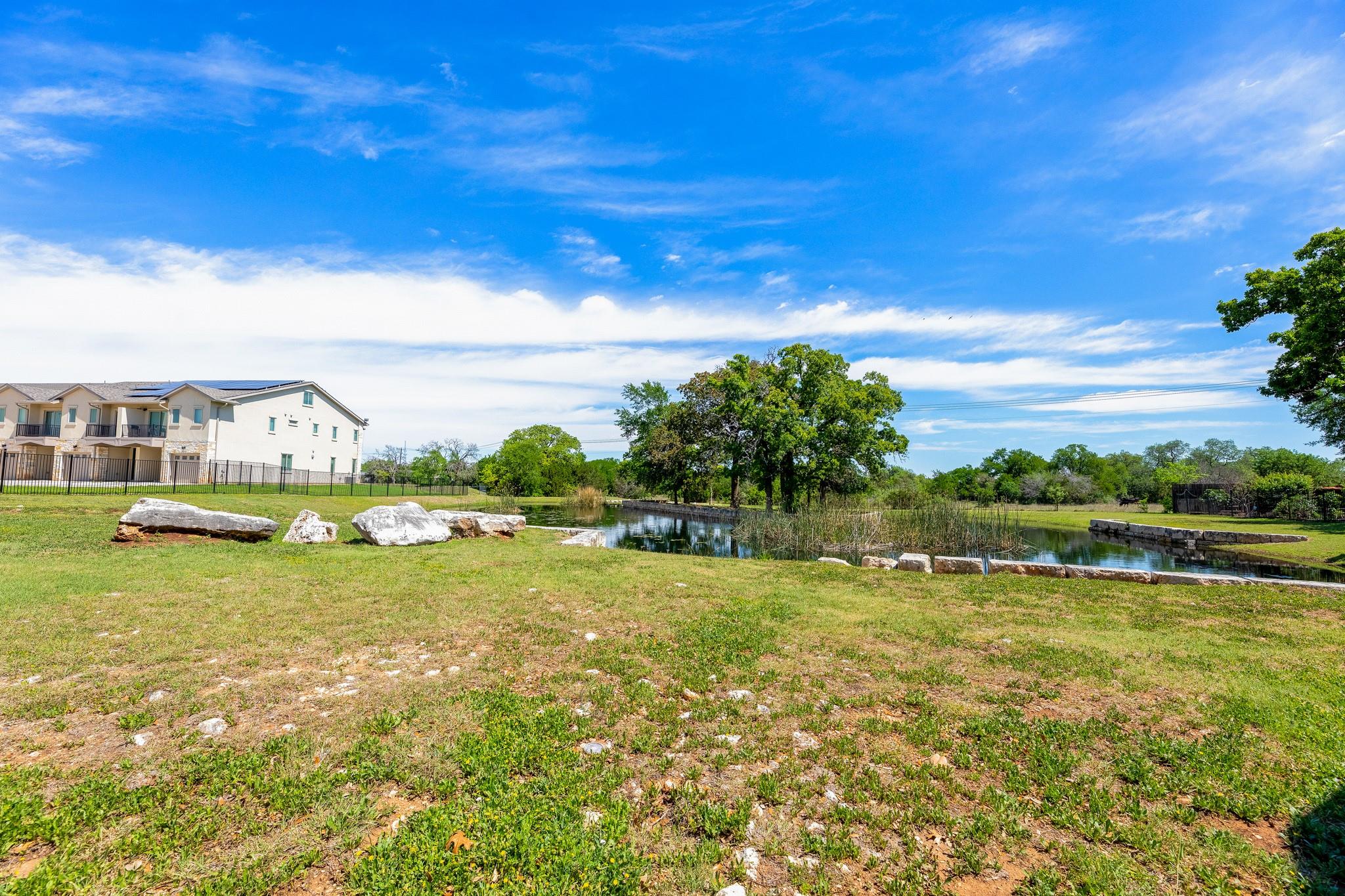 100 Tesla Cir, Round Rock, TX 78681