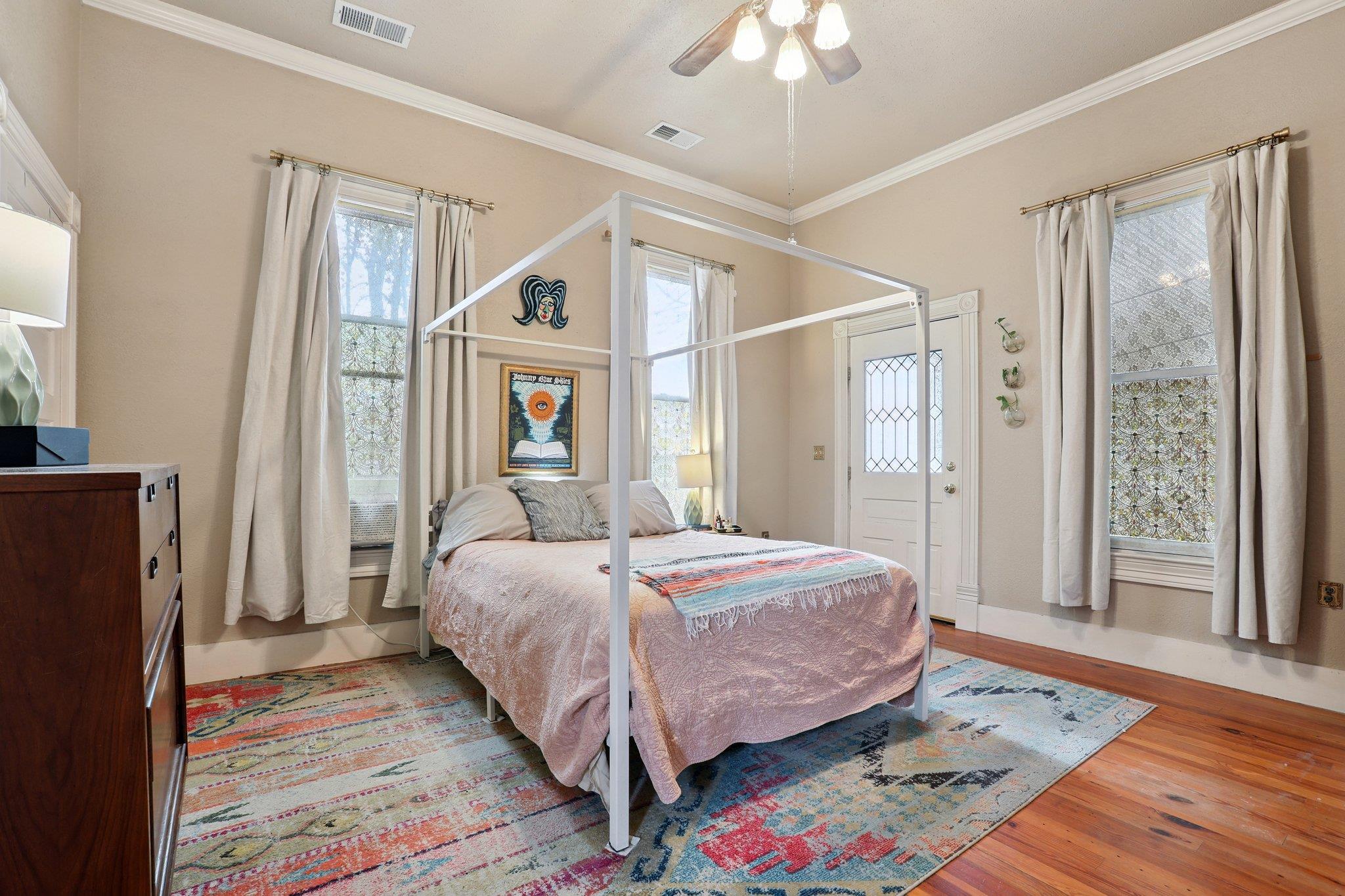 109 Taylor Rd, Elgin, TX 78621