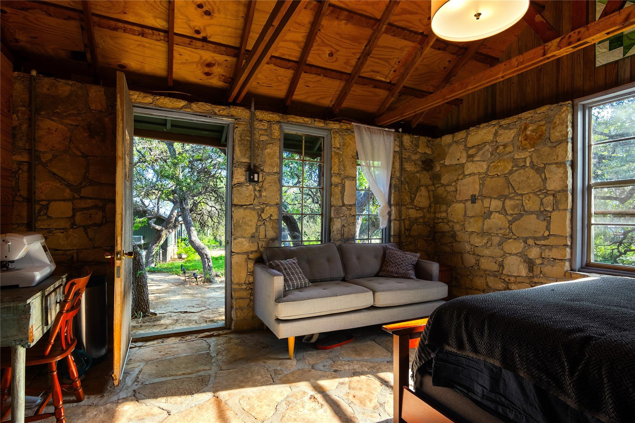 435 Spangenberg Rd, Blanco, TX 78623