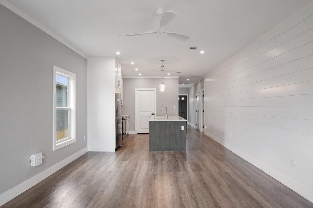 2029 Applewood Dr, Lockhart, TX 78644