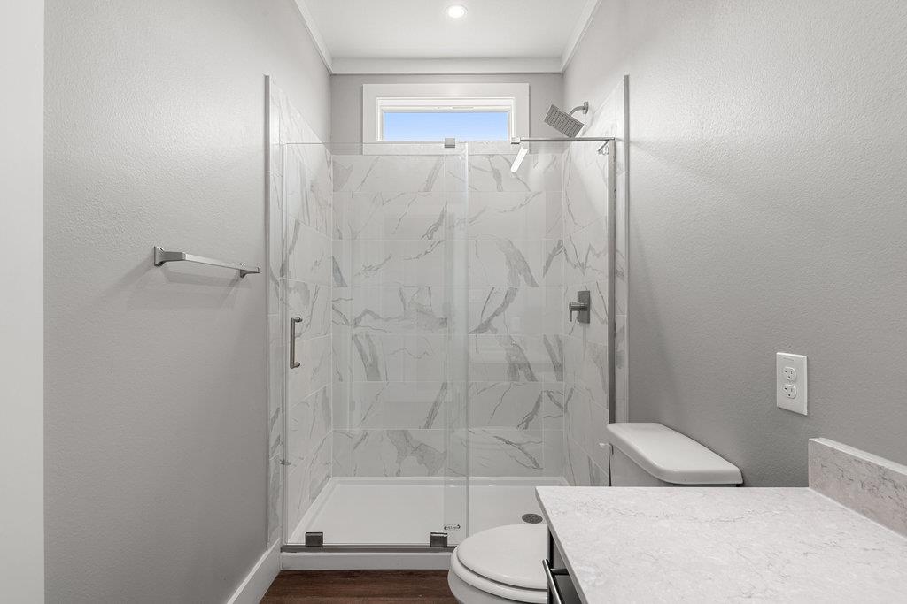 2029 Applewood Dr, Lockhart, TX 78644