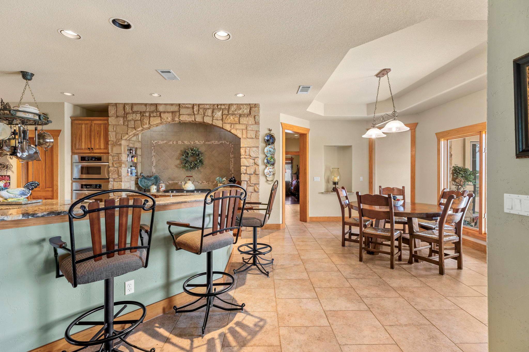 1041 Polo Club Dr, Austin, TX 78737