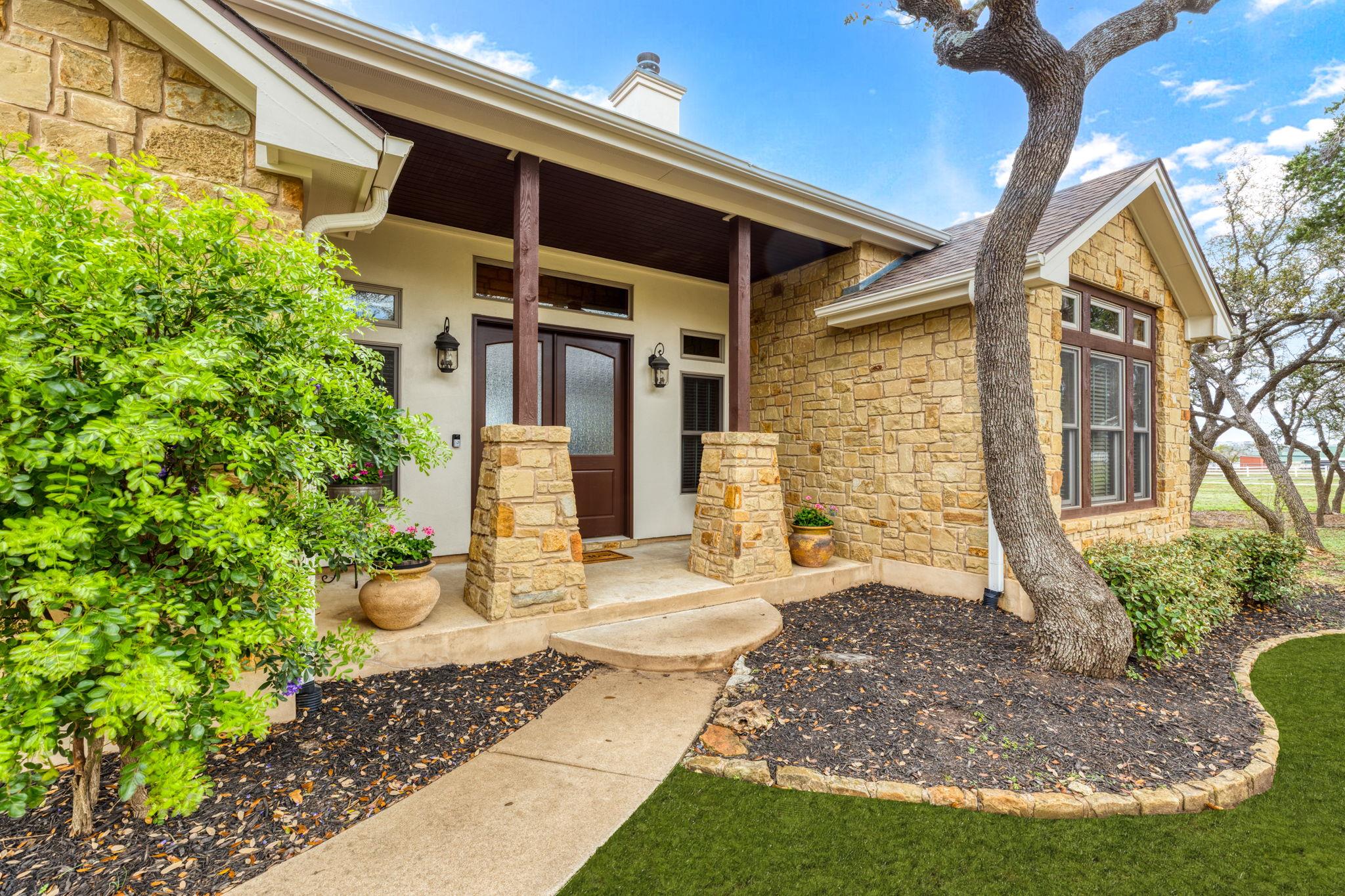 1041 Polo Club Dr, Austin, TX 78737