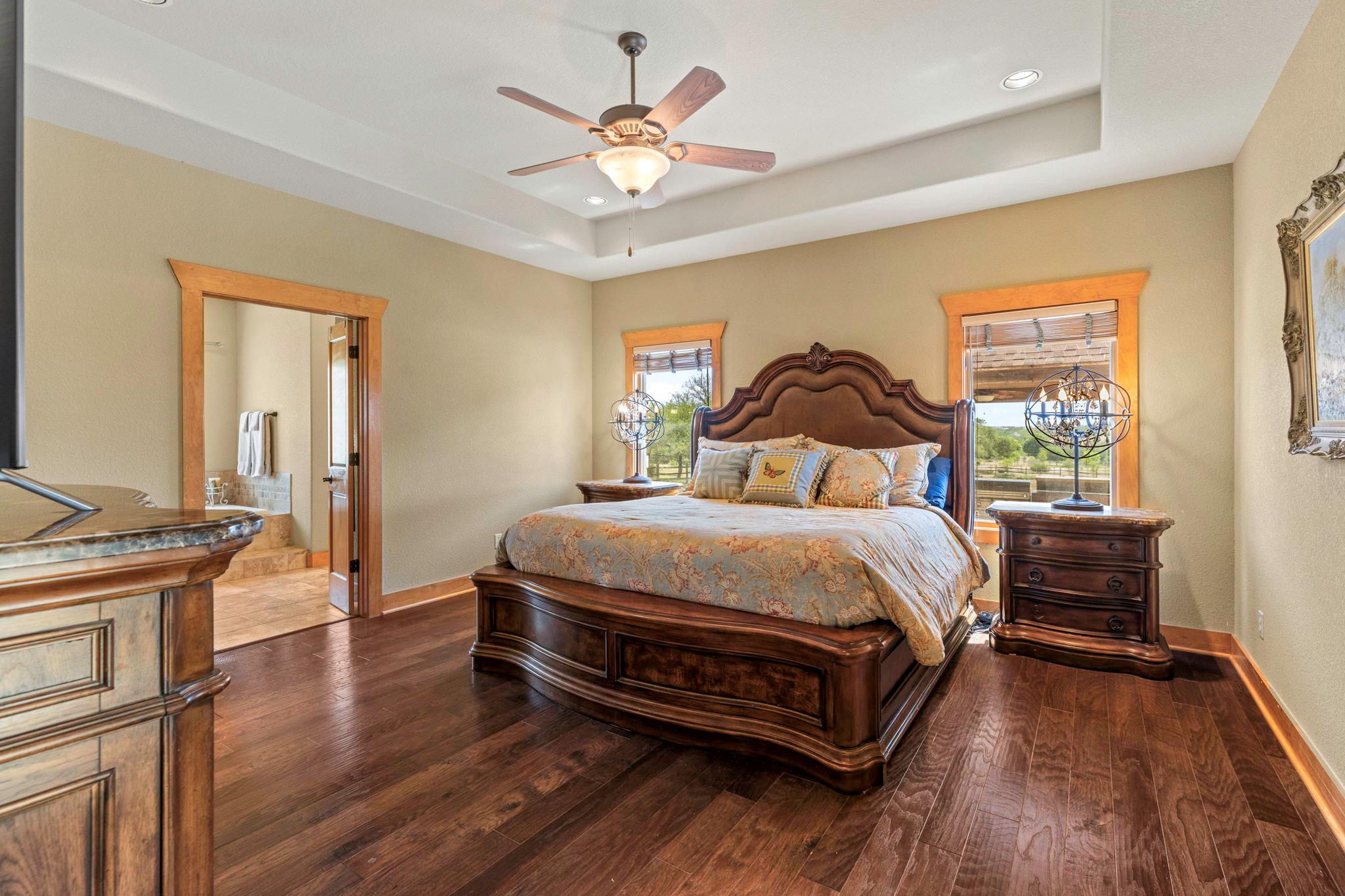 1041 Polo Club Dr, Austin, TX 78737