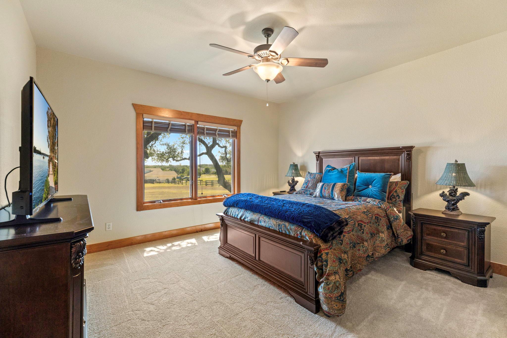 1041 Polo Club Dr, Austin, TX 78737