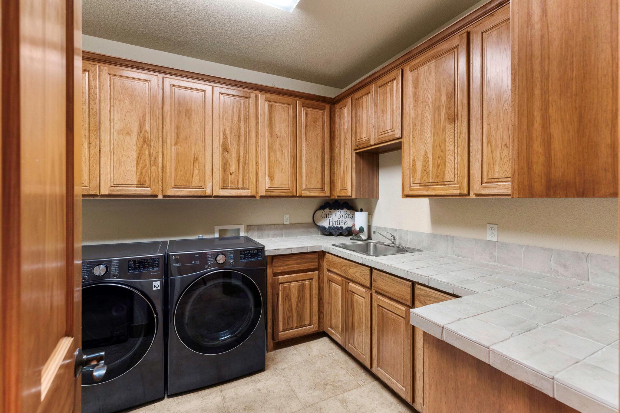 1041 Polo Club Dr, Austin, TX 78737