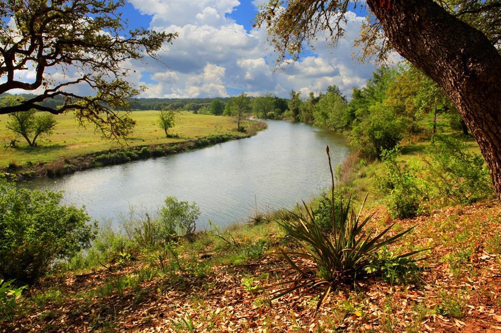 130 Capstone Ct, Dripping Springs, TX 78620