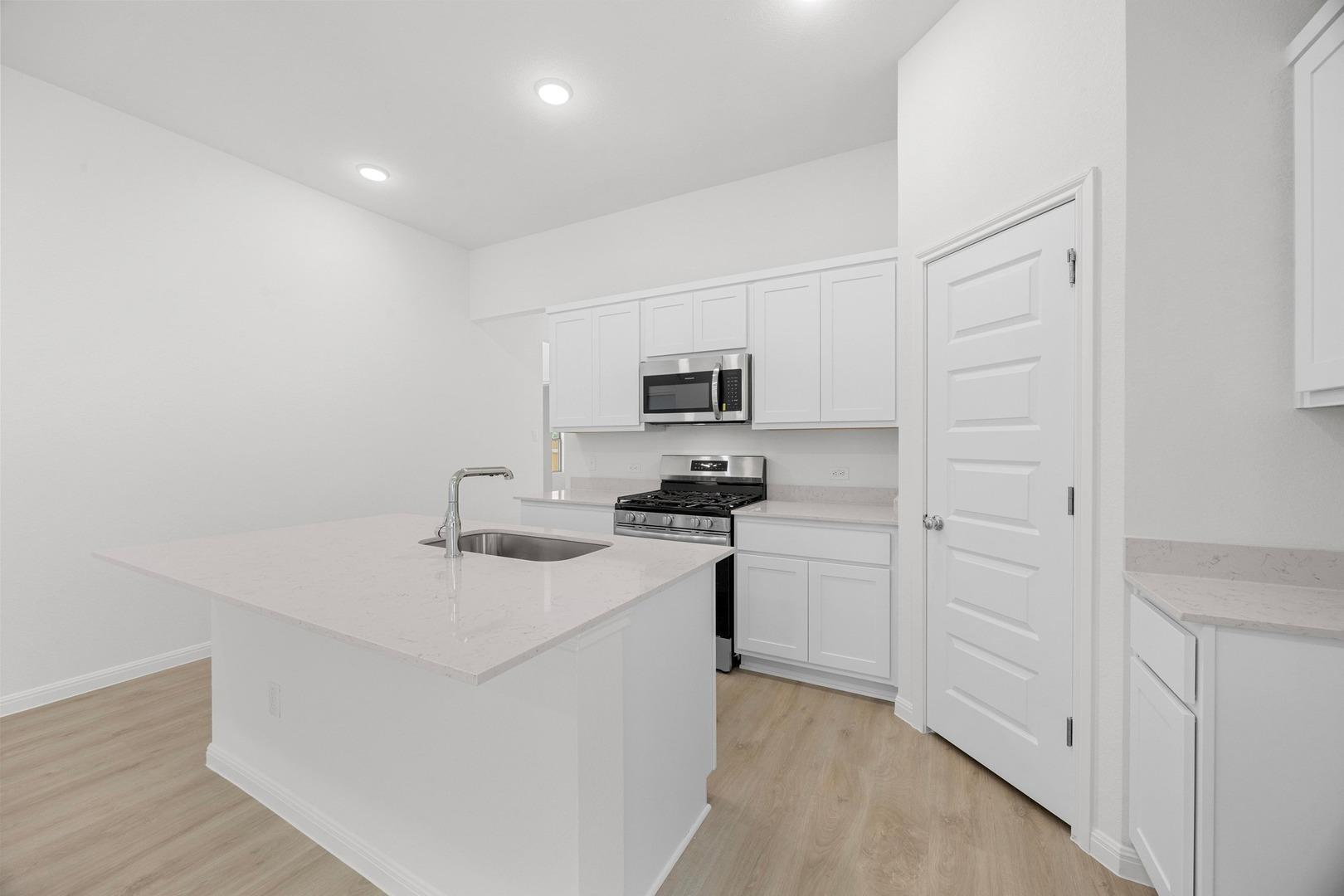 437 Lucky Ave, Elgin, TX 78621