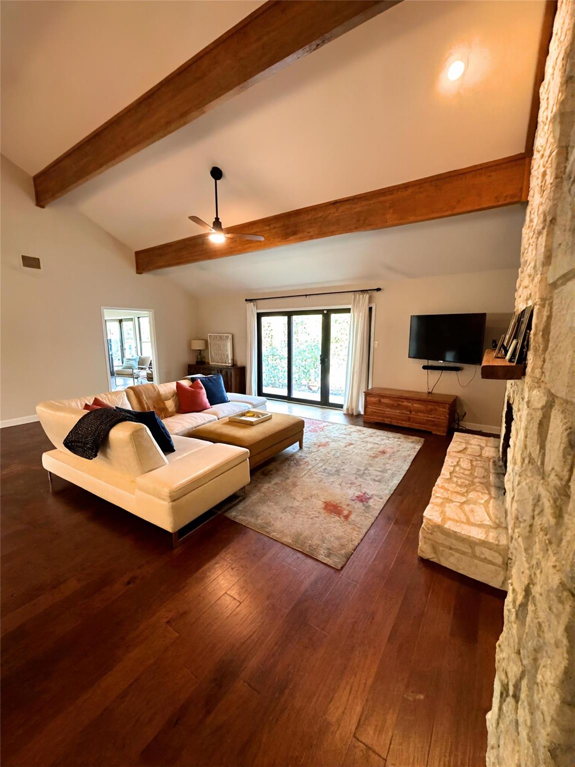 9007 Spring Lake Dr, Austin, TX 78750