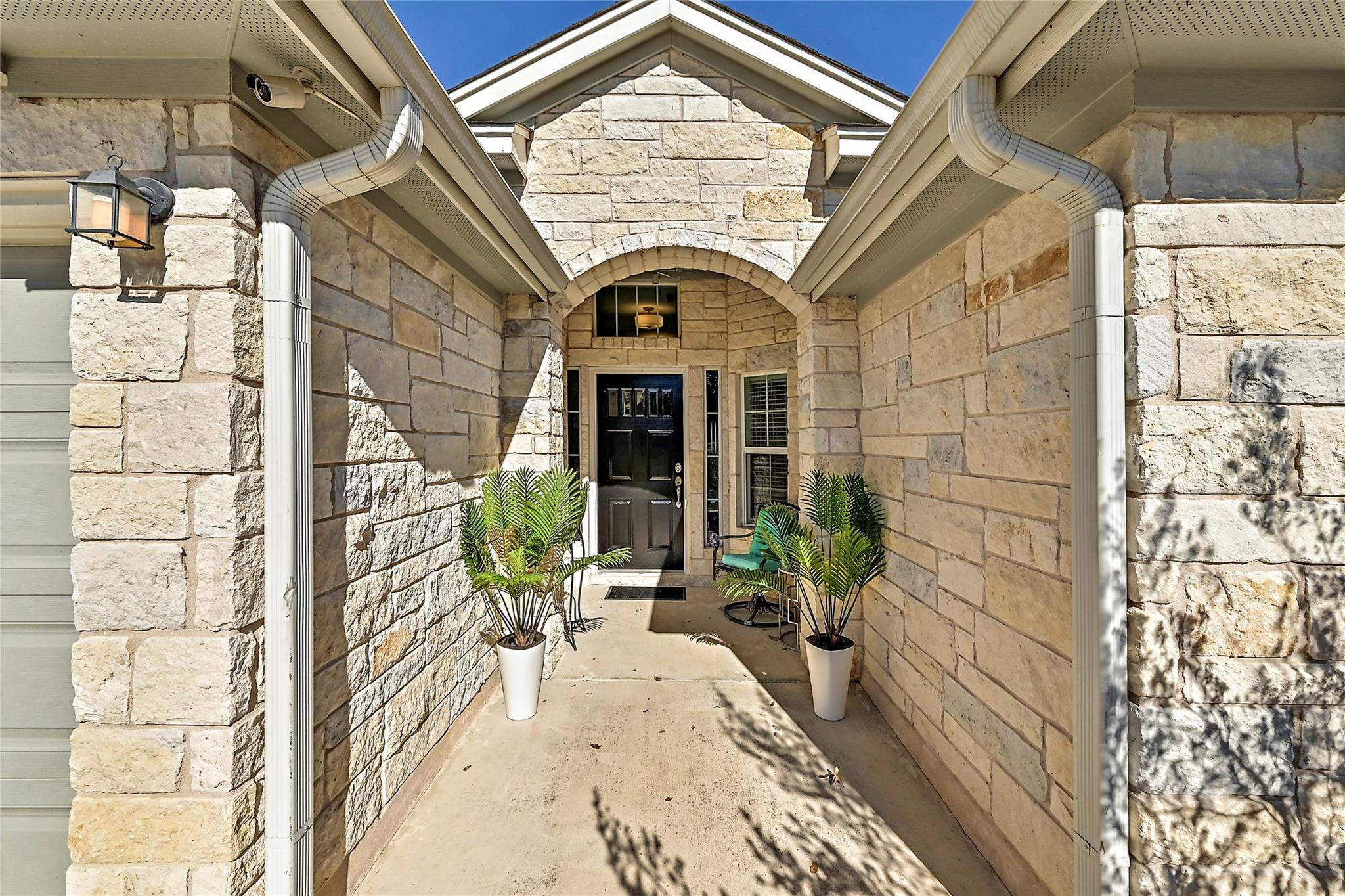 1 Rolling Hills Rd, Wimberley, TX 78676