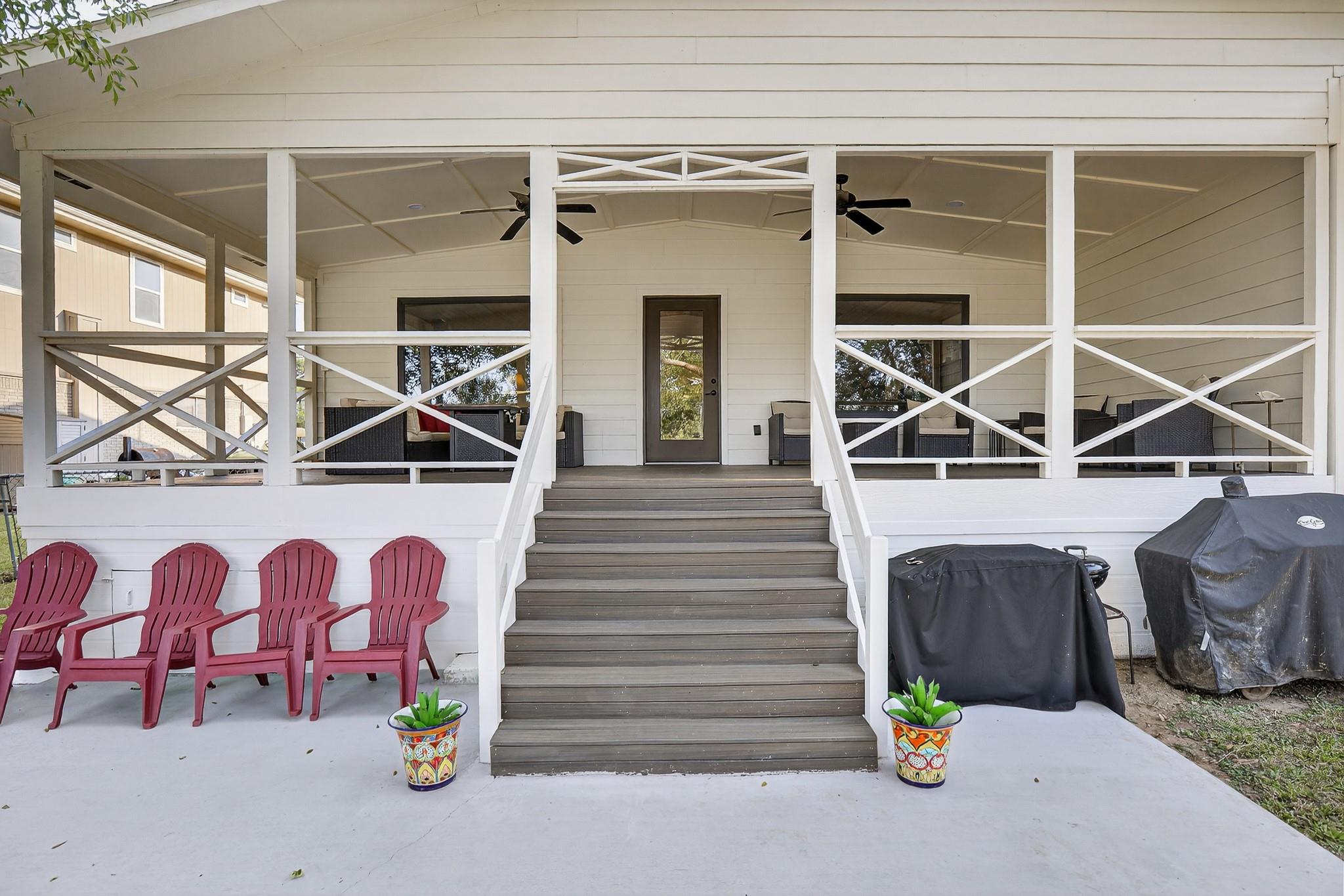 710 Sandy Harbor Dr, Horseshoe Bay, TX 78657