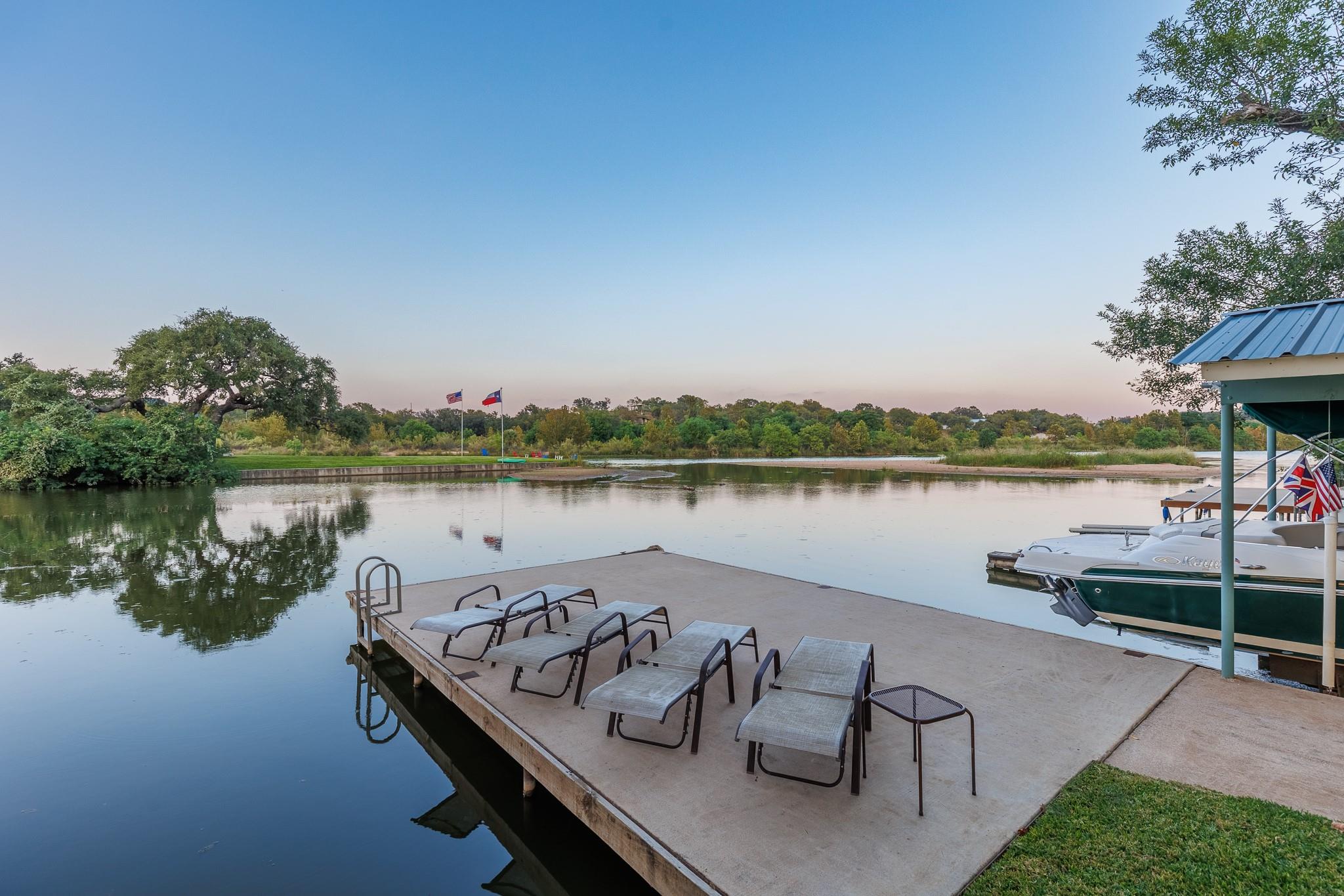 710 Sandy Harbor Dr, Horseshoe Bay, TX 78657