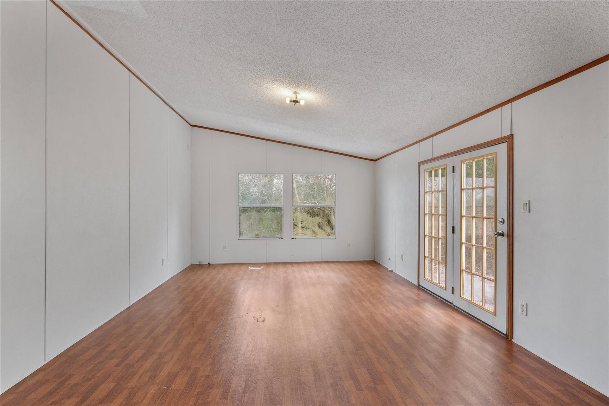 1100 County Road 474 Rd, Elgin, TX 78621