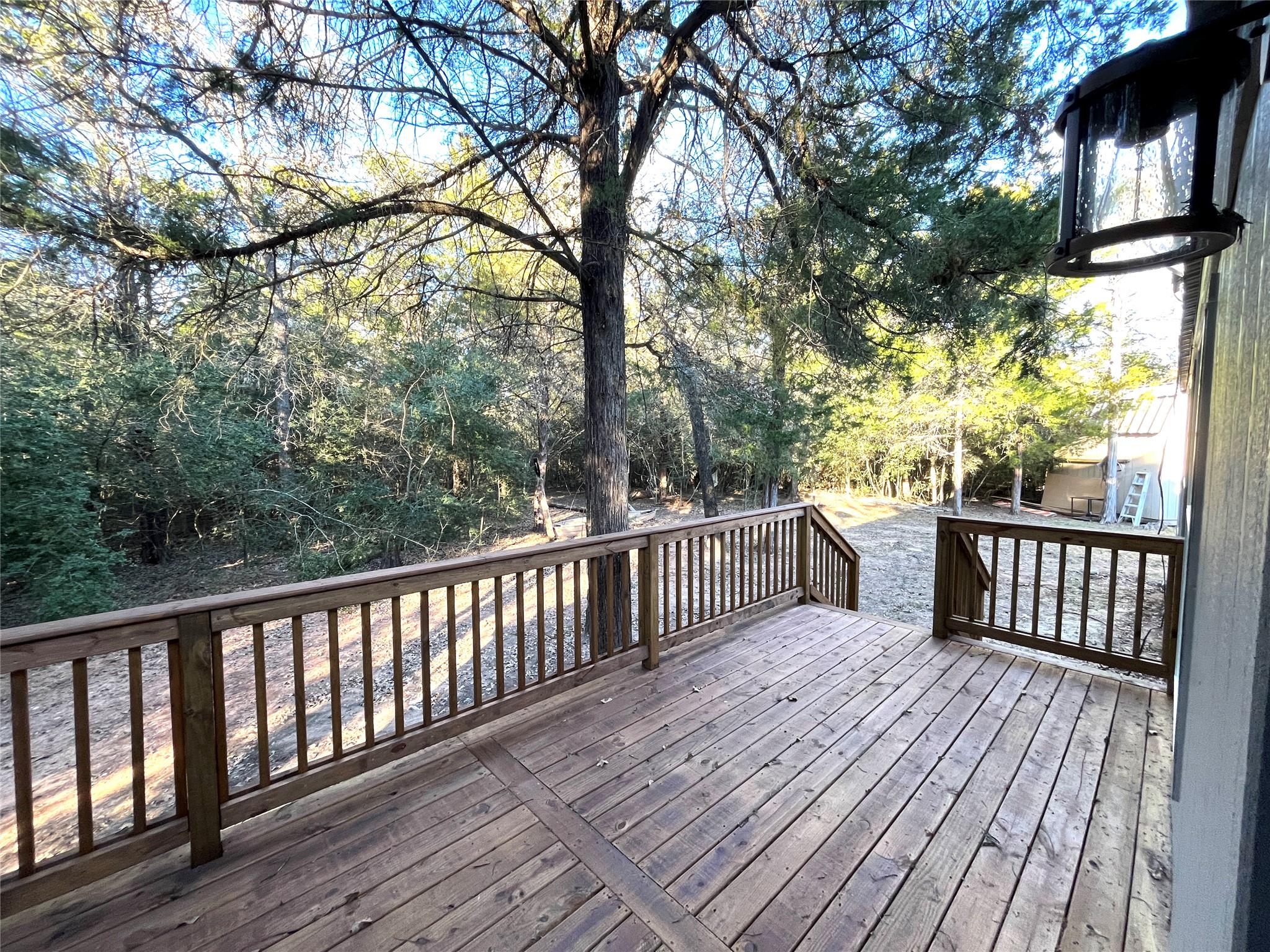 194 Split Oak Rd, Smithville, TX 78957