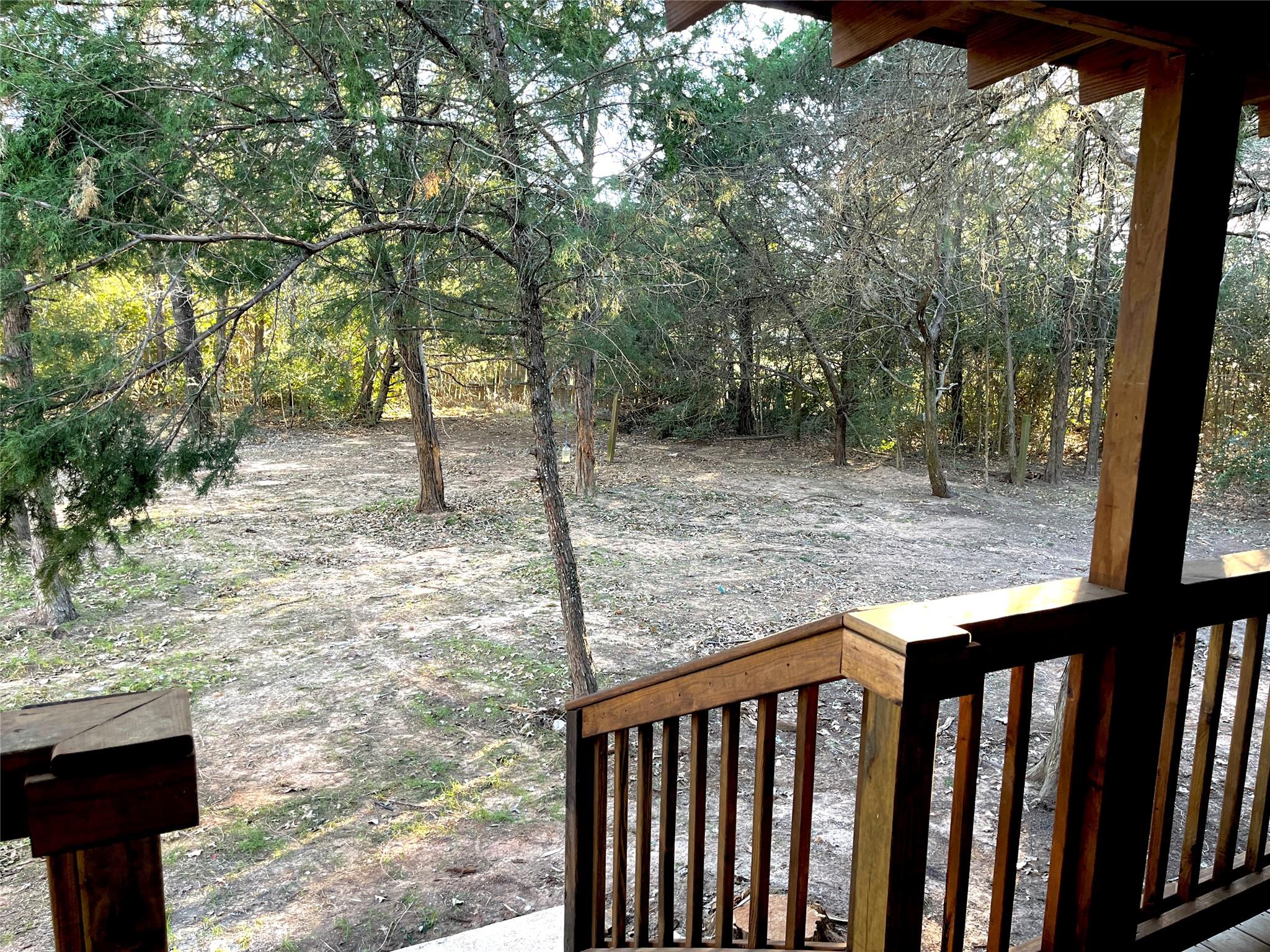 194 Split Oak Rd, Smithville, TX 78957