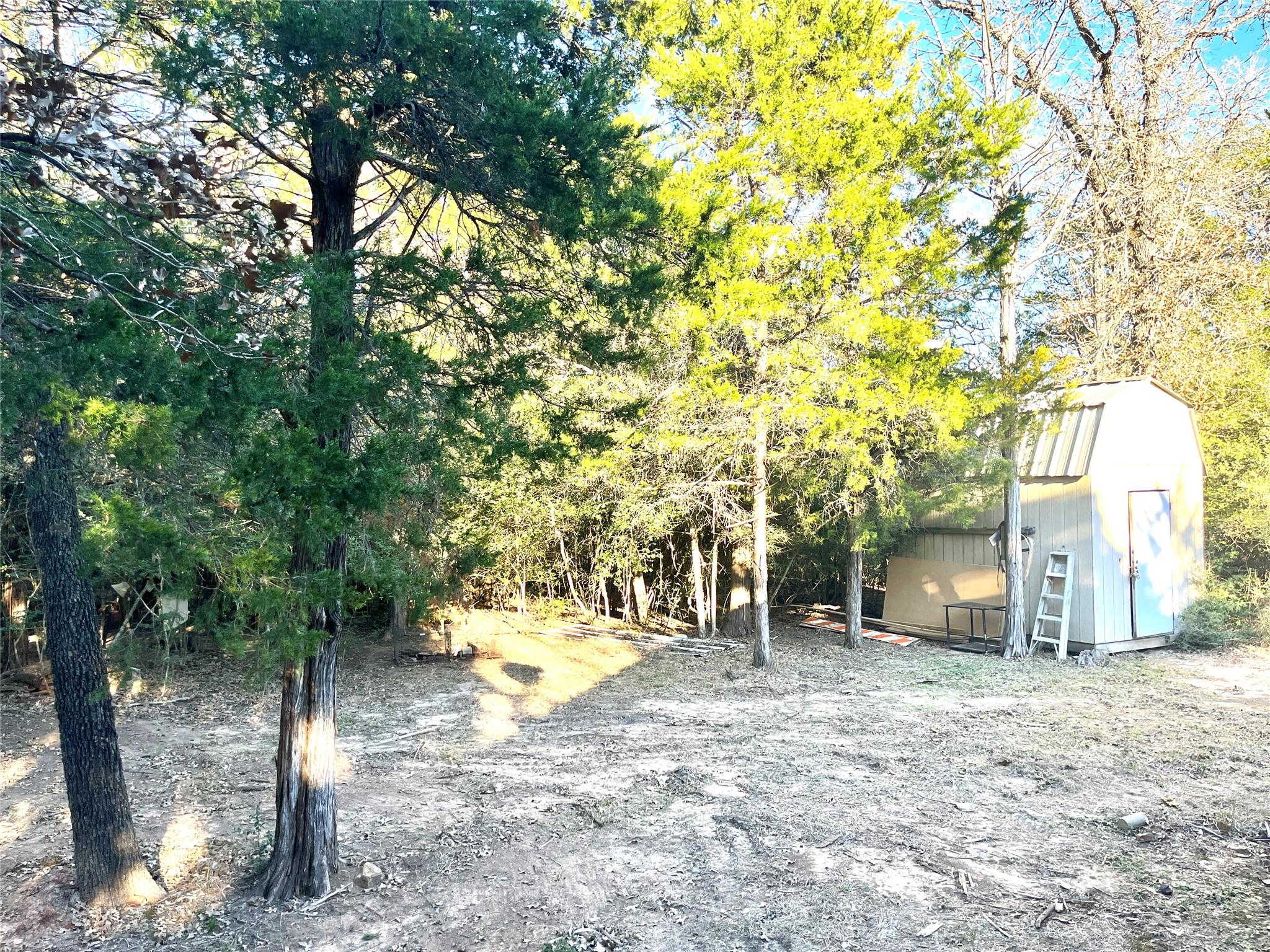 194 Split Oak Rd, Smithville, TX 78957