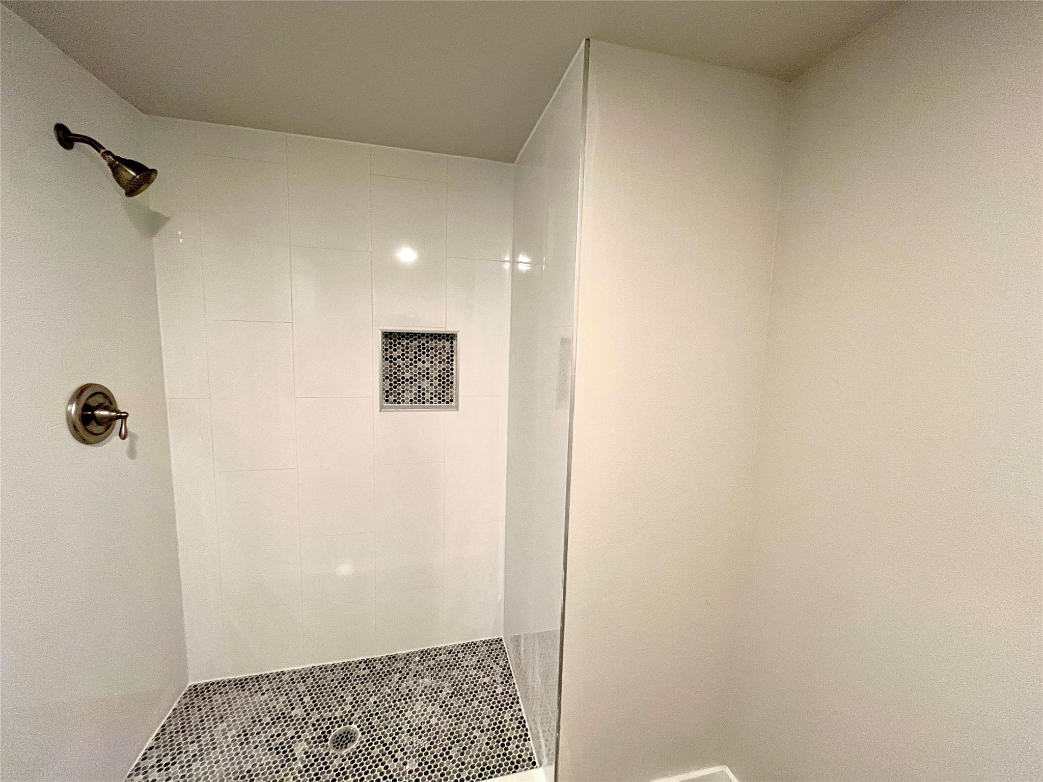 194 Split Oak Rd, Smithville, TX 78957