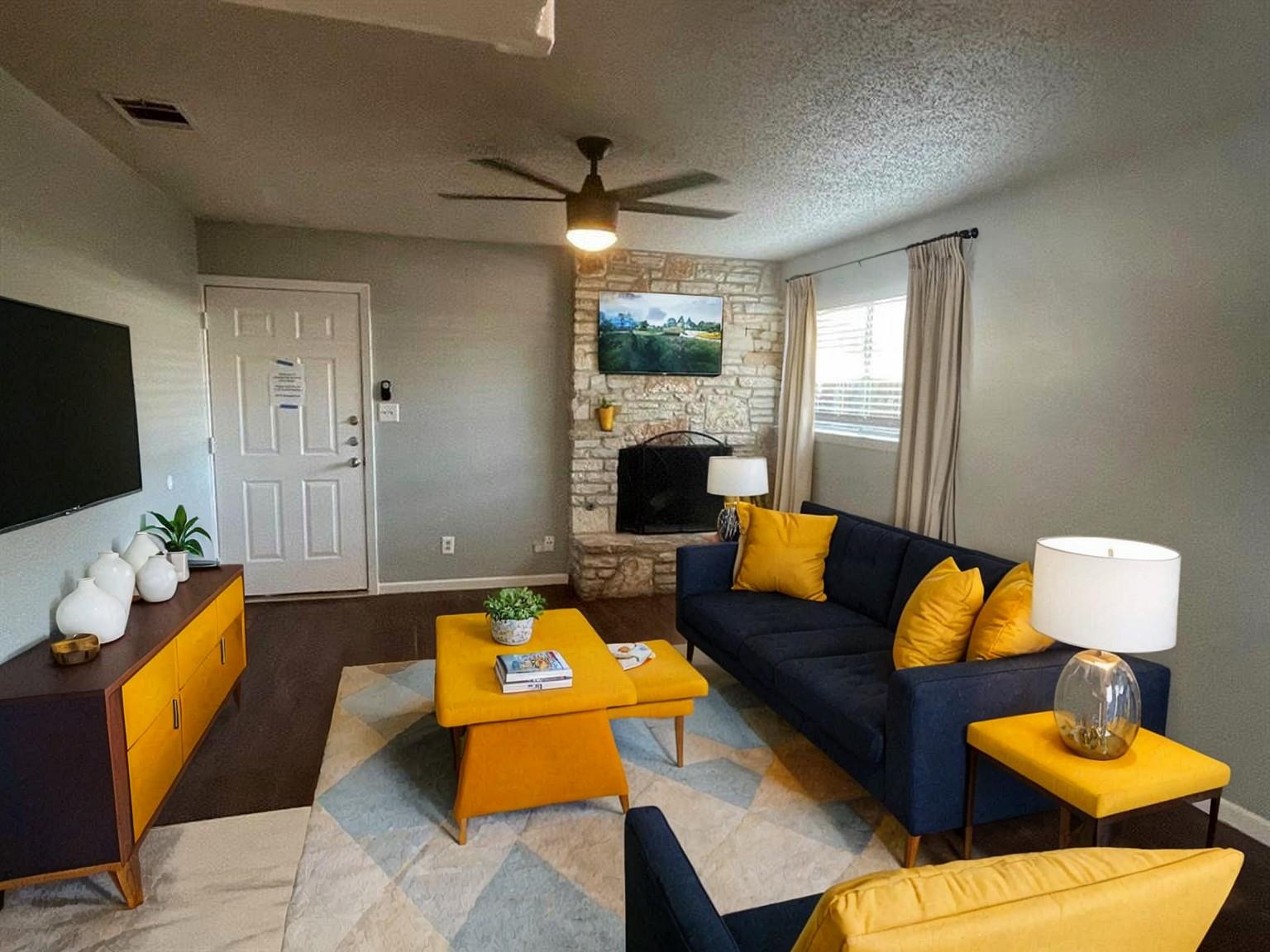 309 E Grady Dr # B, Austin, TX 78753