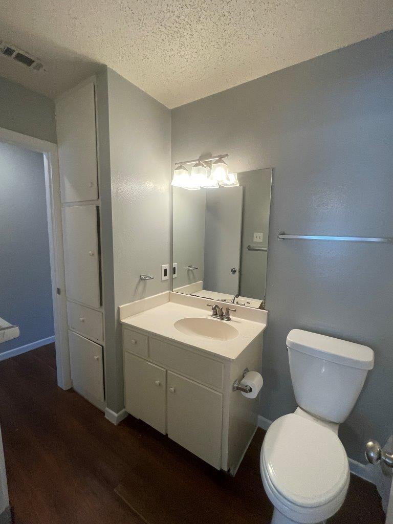 309 E Grady Dr # B, Austin, TX 78753