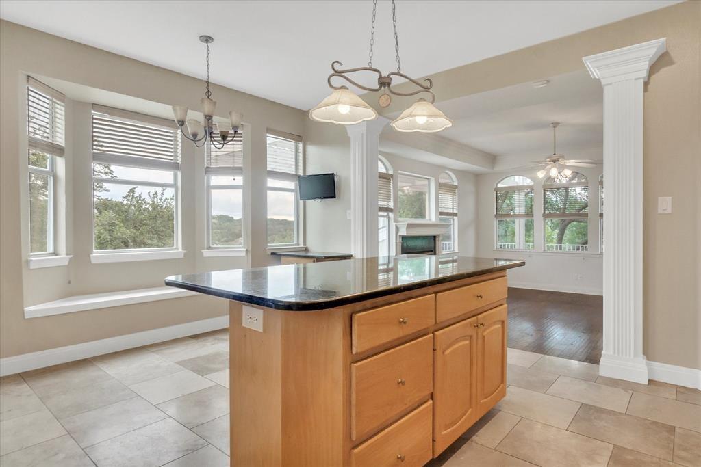 5913 Mountain Villa Dr, Austin, TX 78731