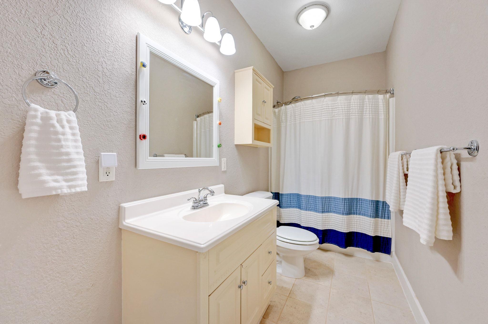 881 Saddleridge Dr, Wimberley, TX 78676