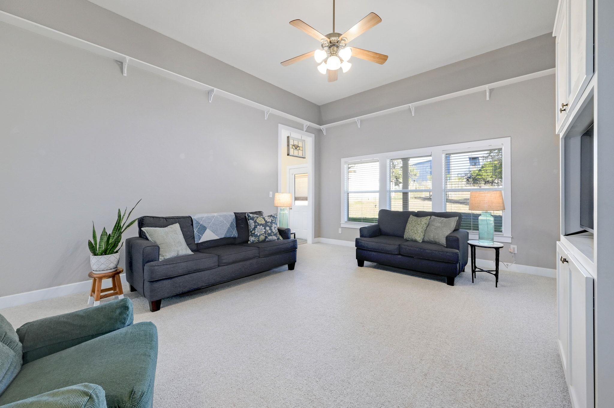 881 Saddleridge Dr, Wimberley, TX 78676